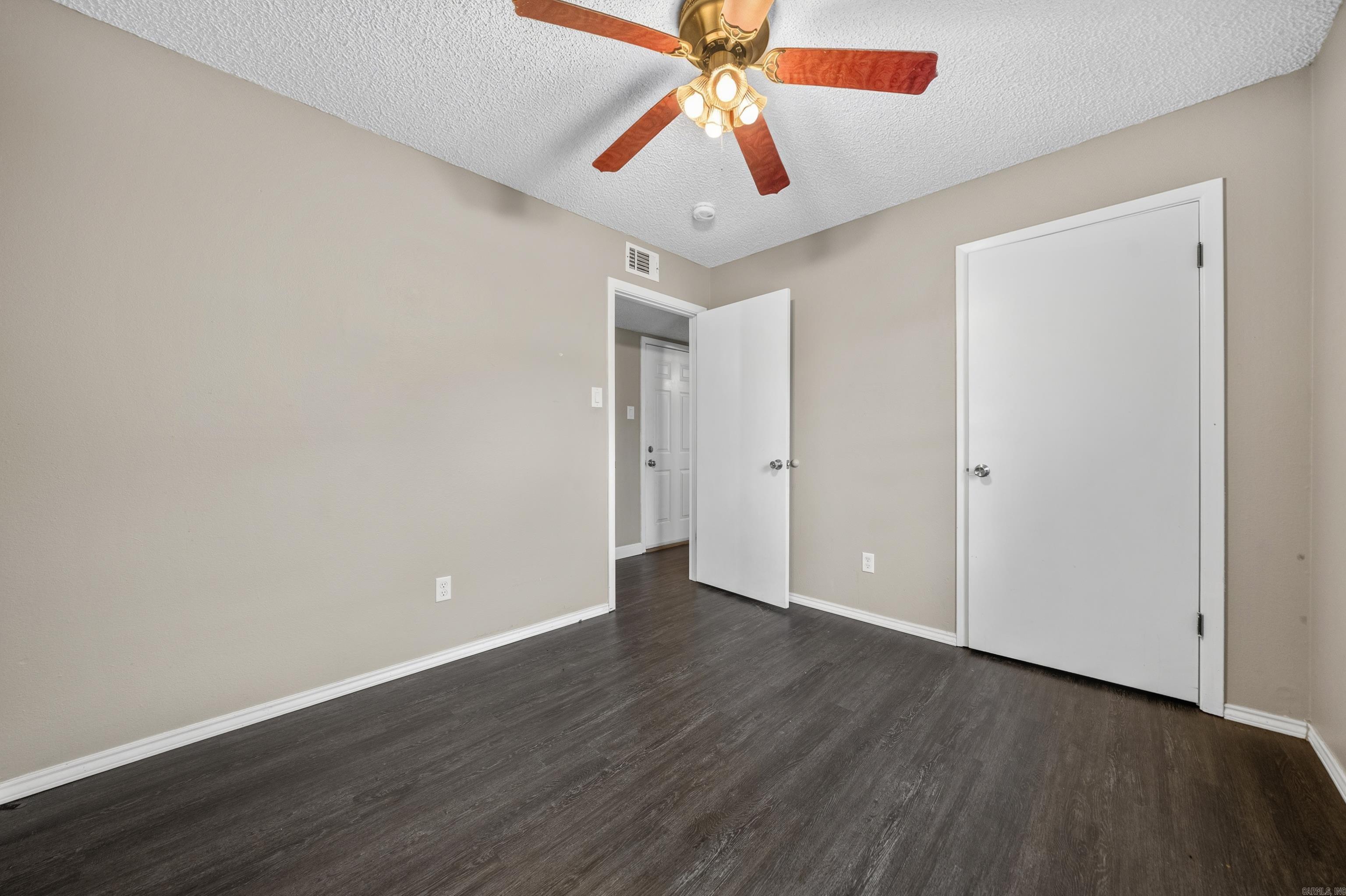107 Chelle Street Property Photo 23