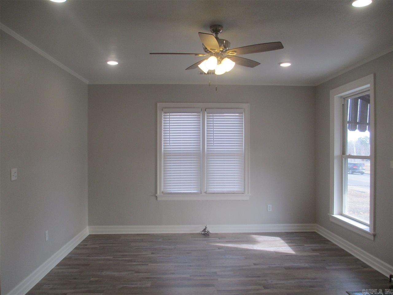 916a E Race Avenue Property Photo 12