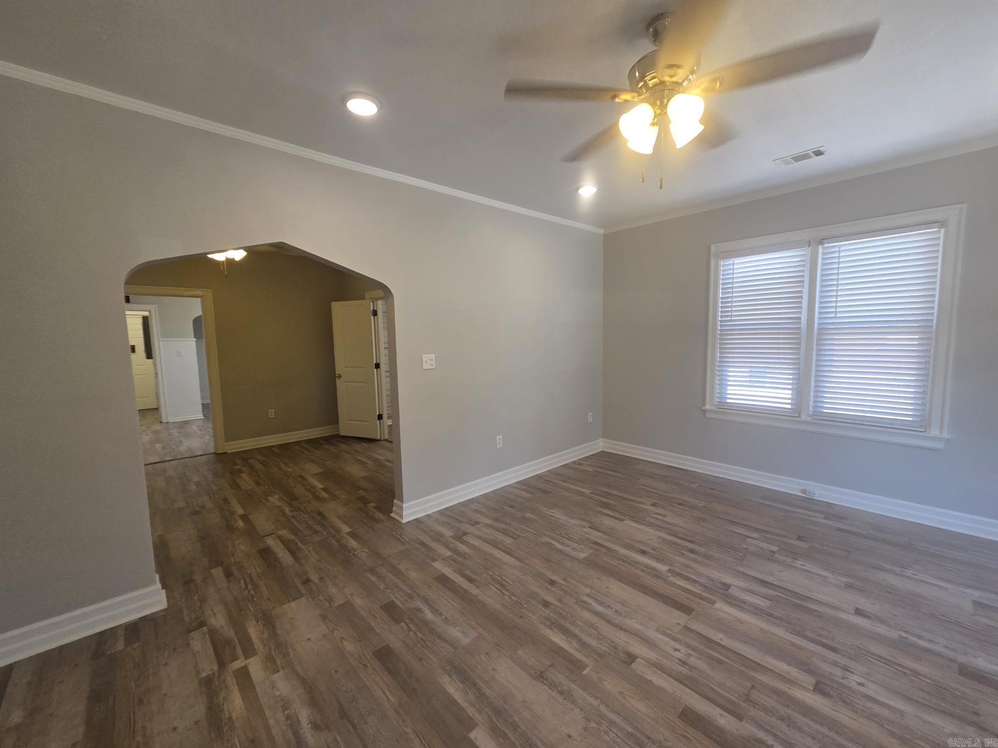 916a E Race Avenue Property Photo 20