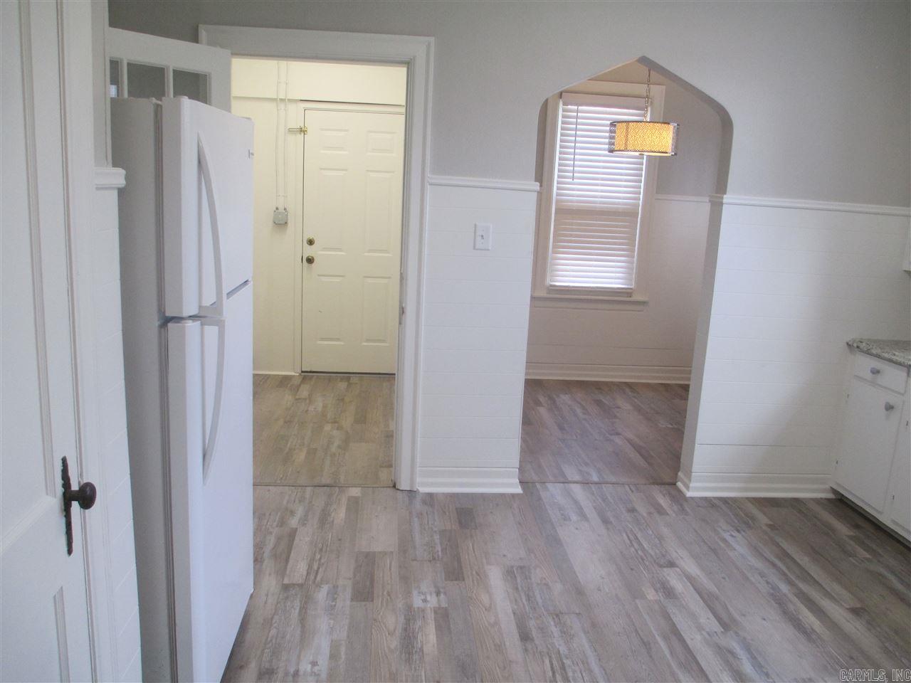 916a E Race Avenue Property Photo 27