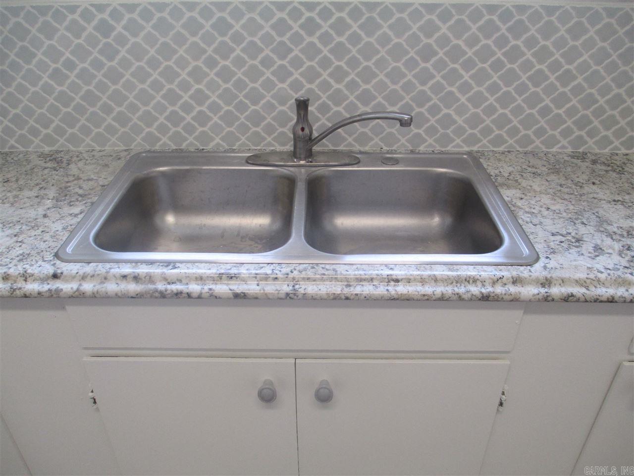 916a E Race Avenue Property Photo 30