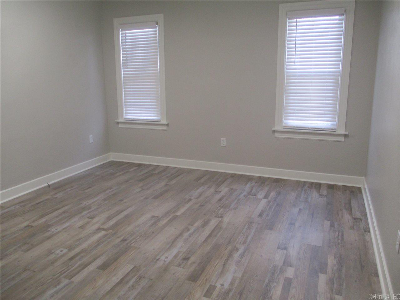 916a E Race Avenue Property Photo 41