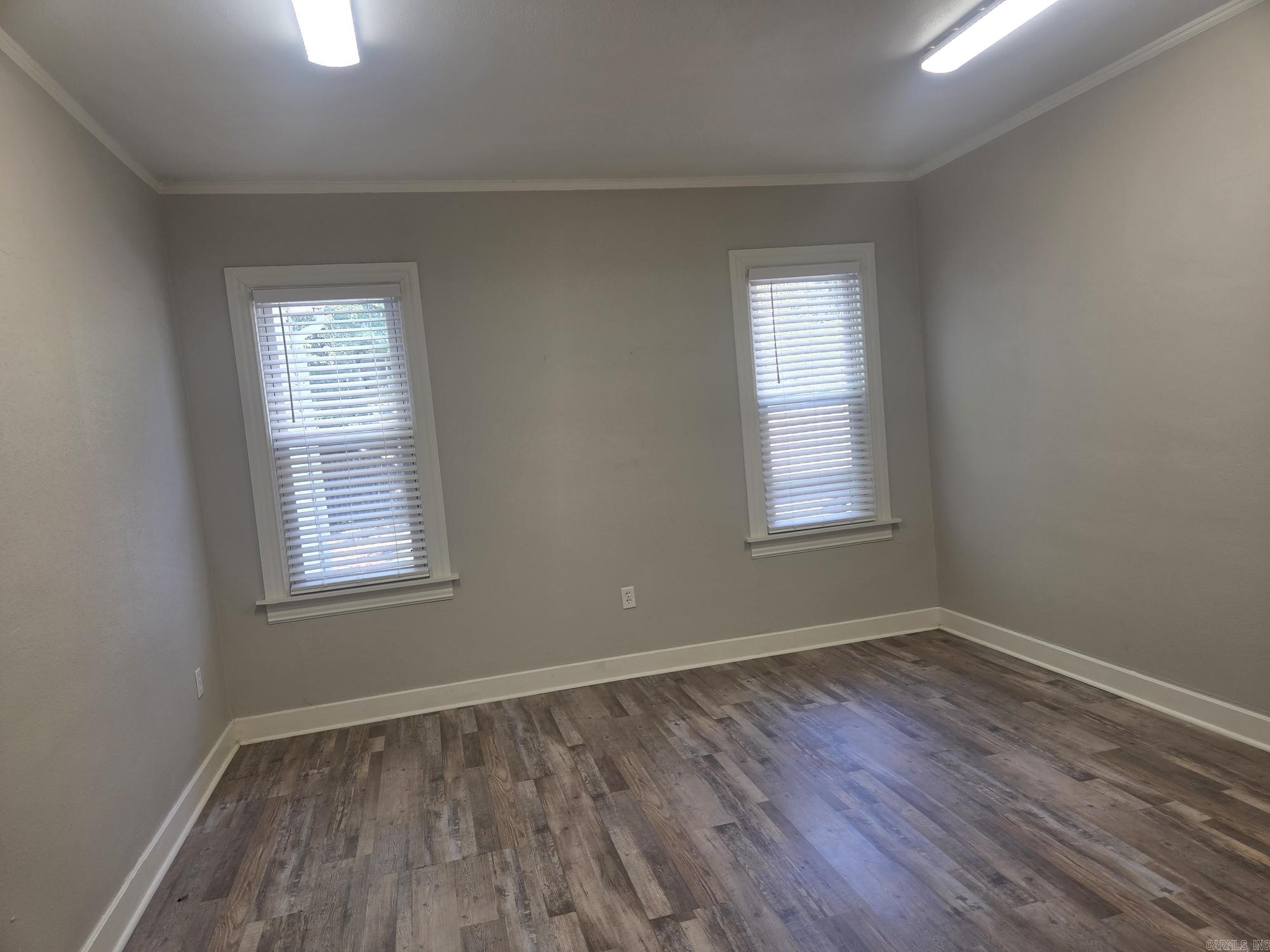 916a E Race Avenue Property Photo 43