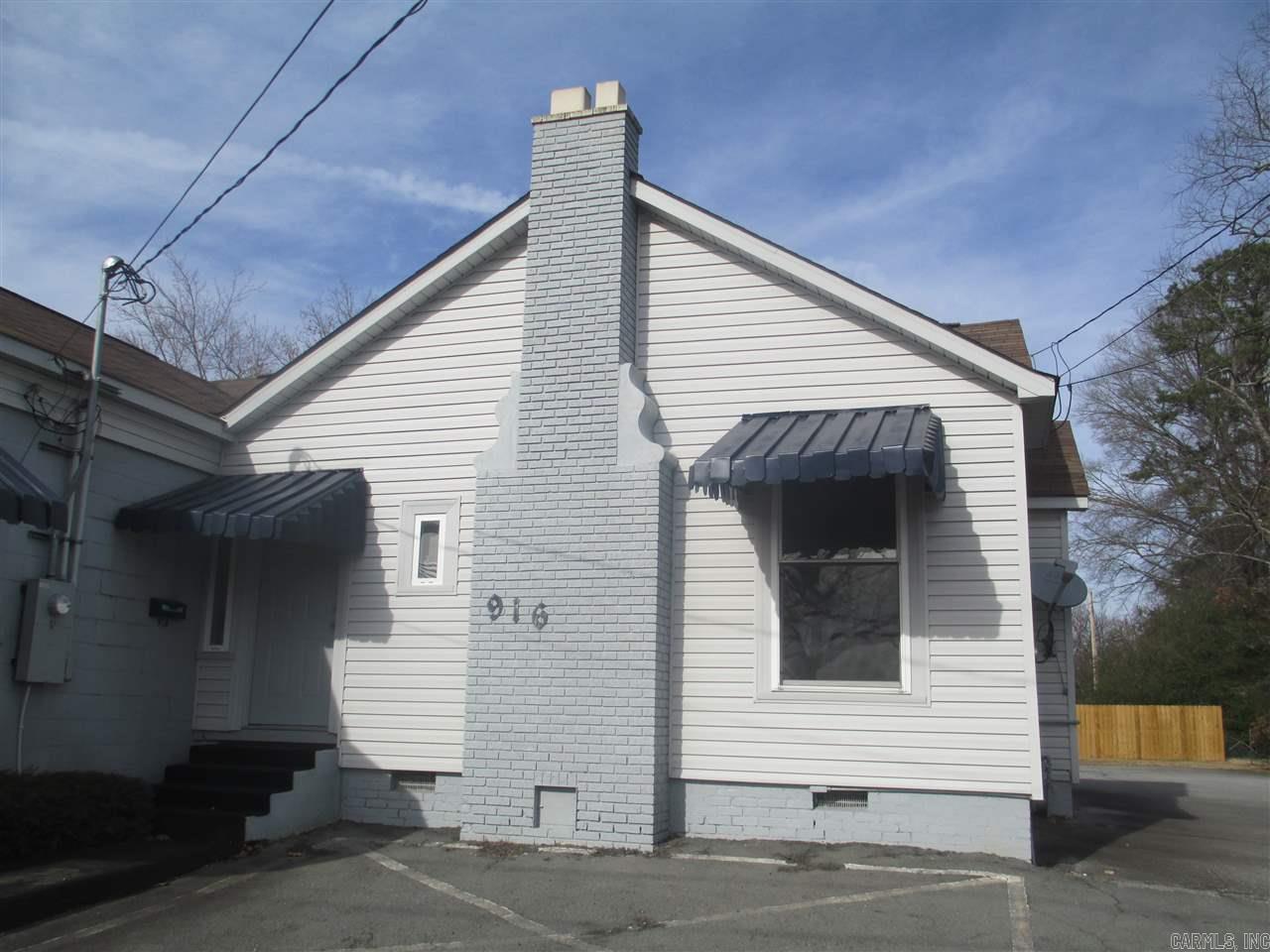 916a E Race Avenue Property Photo 47