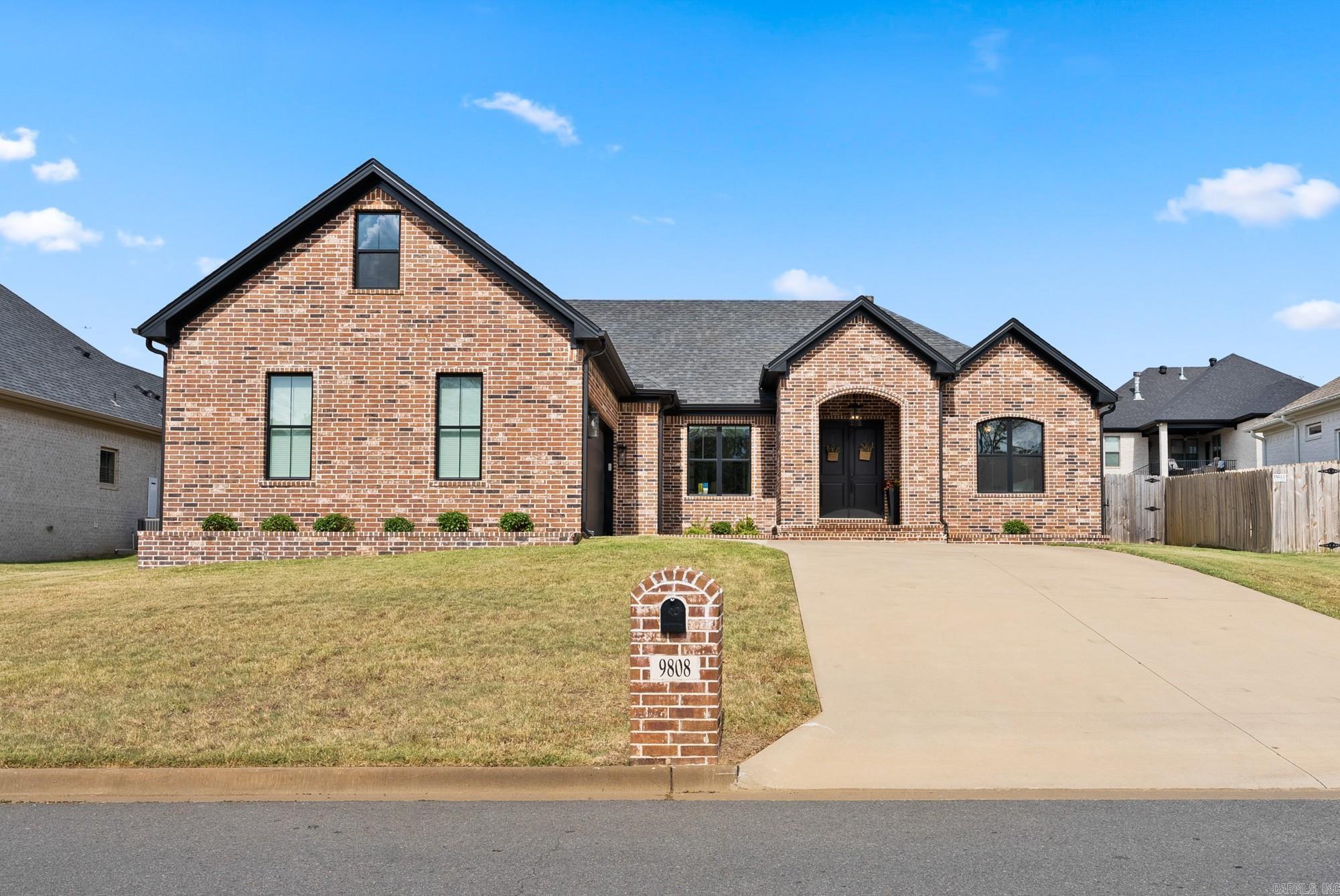 9808 Meadow Creek Drive Property Photo 1