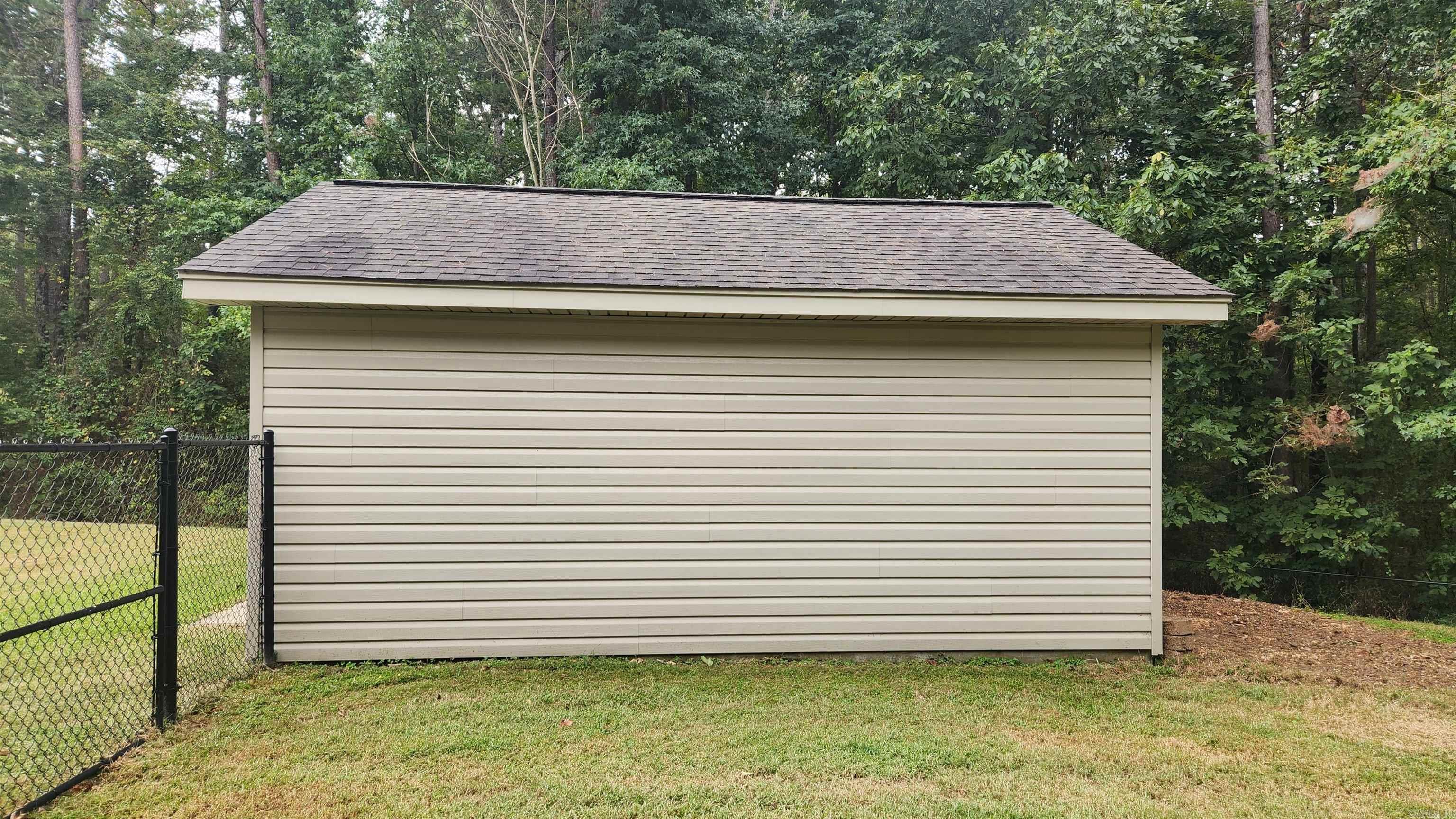 165 Crestwood Drive Property Photo 34