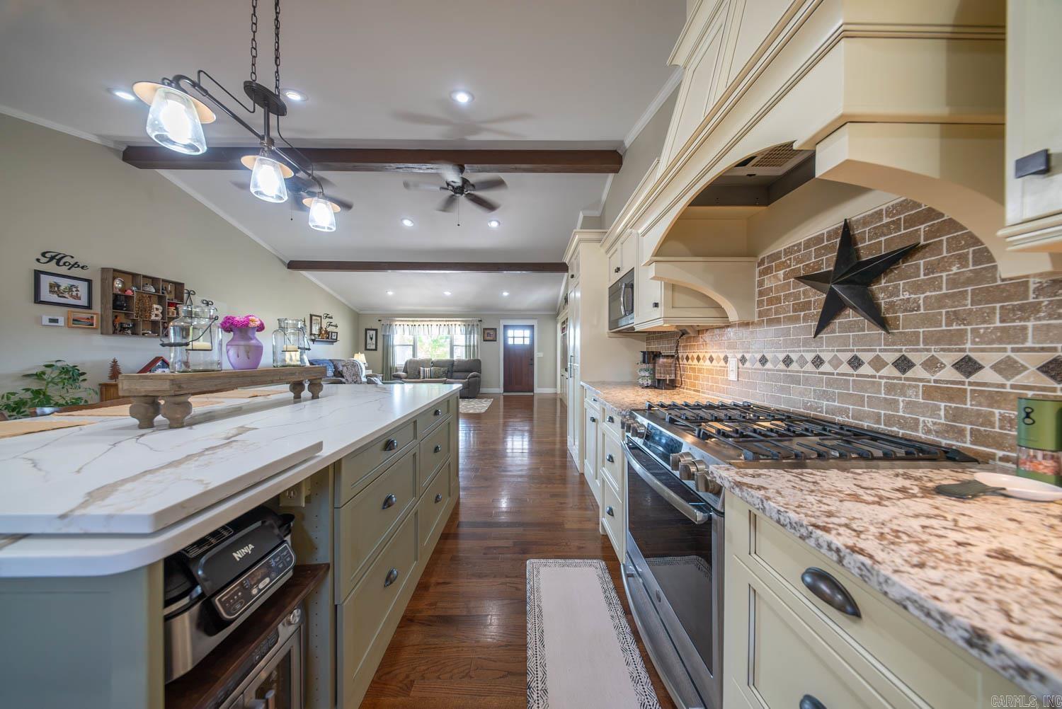 1387 County Road 201 Property Photo 6