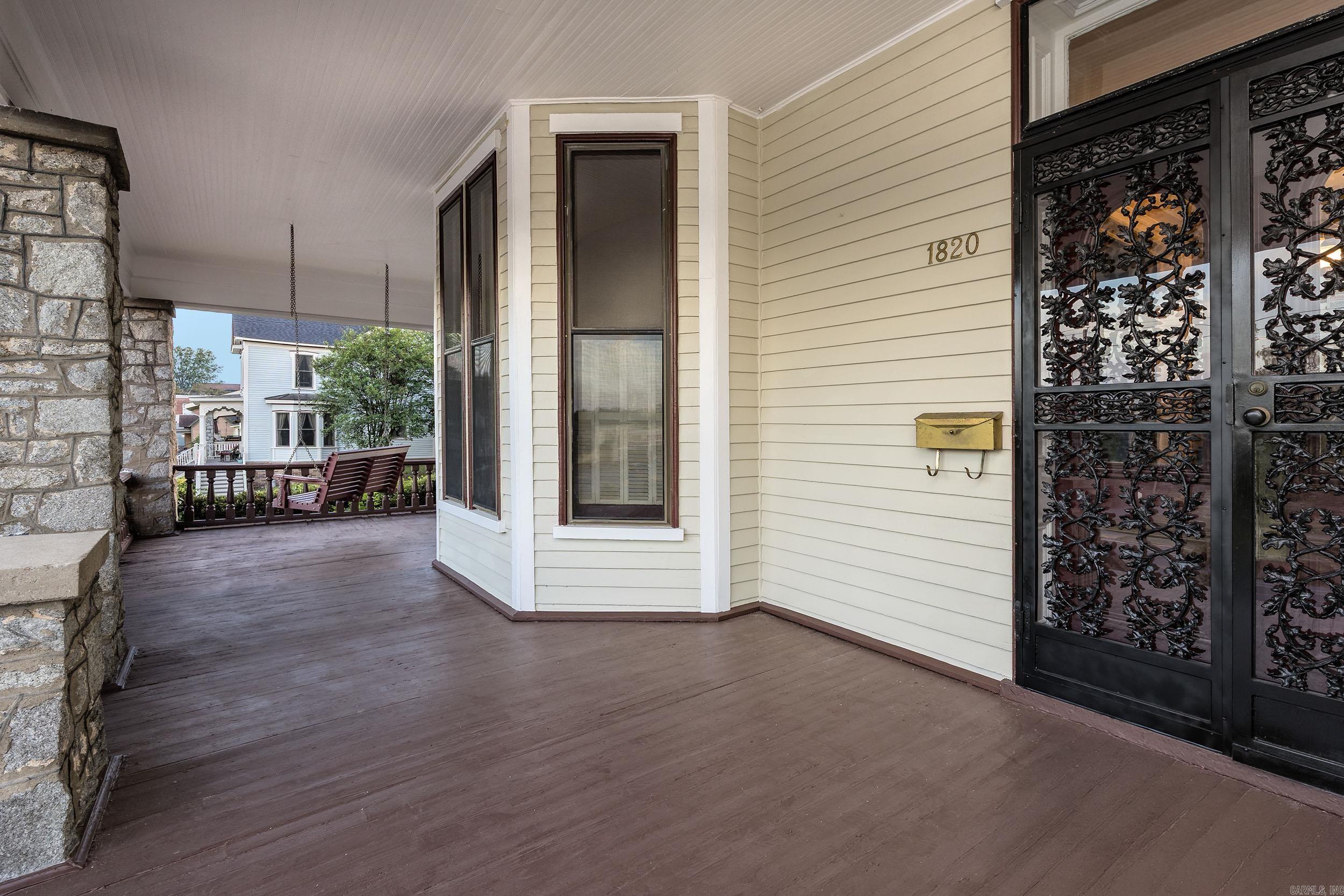 1820 Main Street Property Photo 3