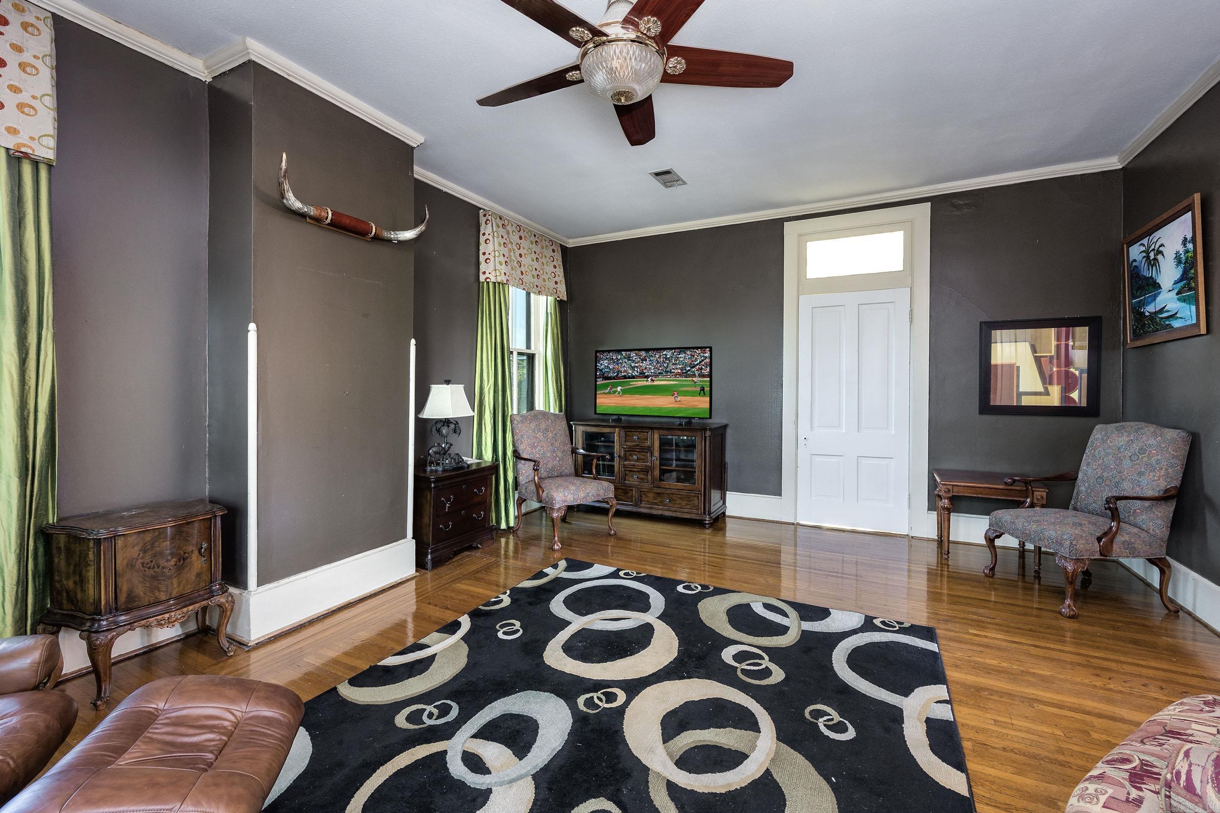 1820 Main Street Property Photo 28