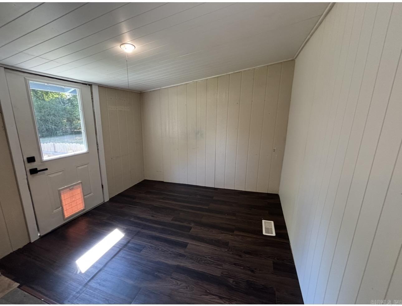 808 W Hazel Street Property Photo 17