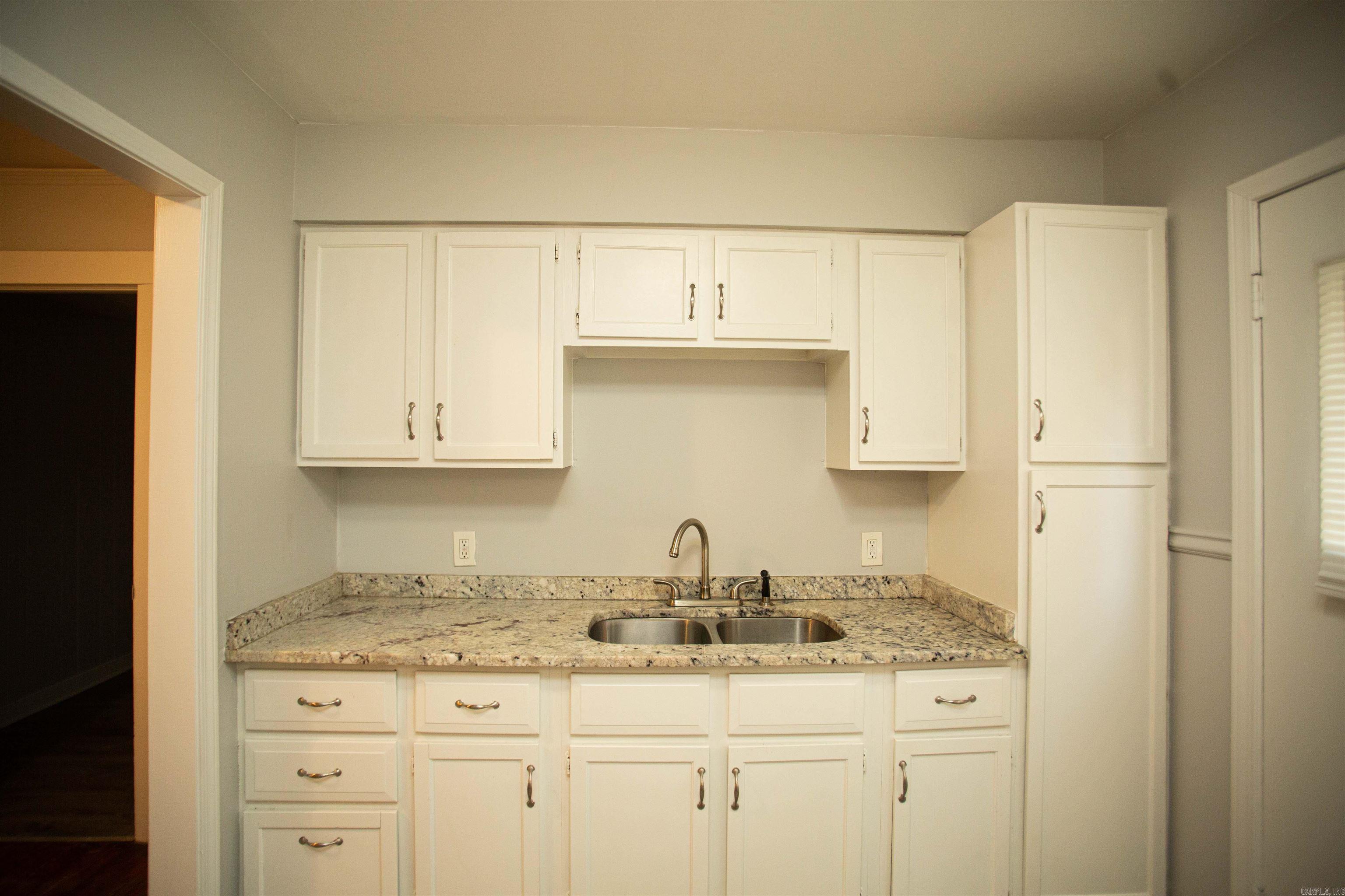 301 Boggs Street Property Photo 7