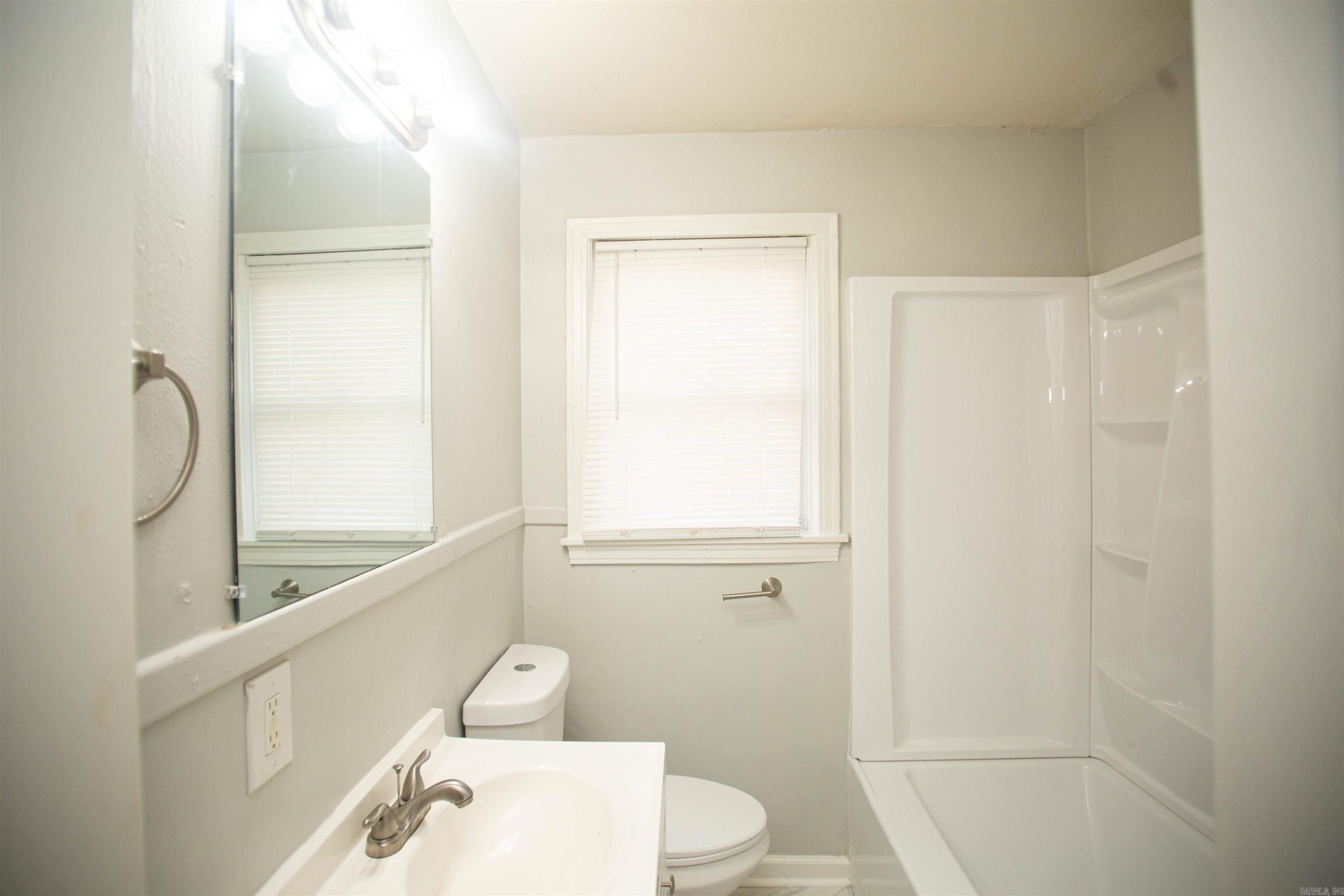 301 Boggs Street Property Photo 15