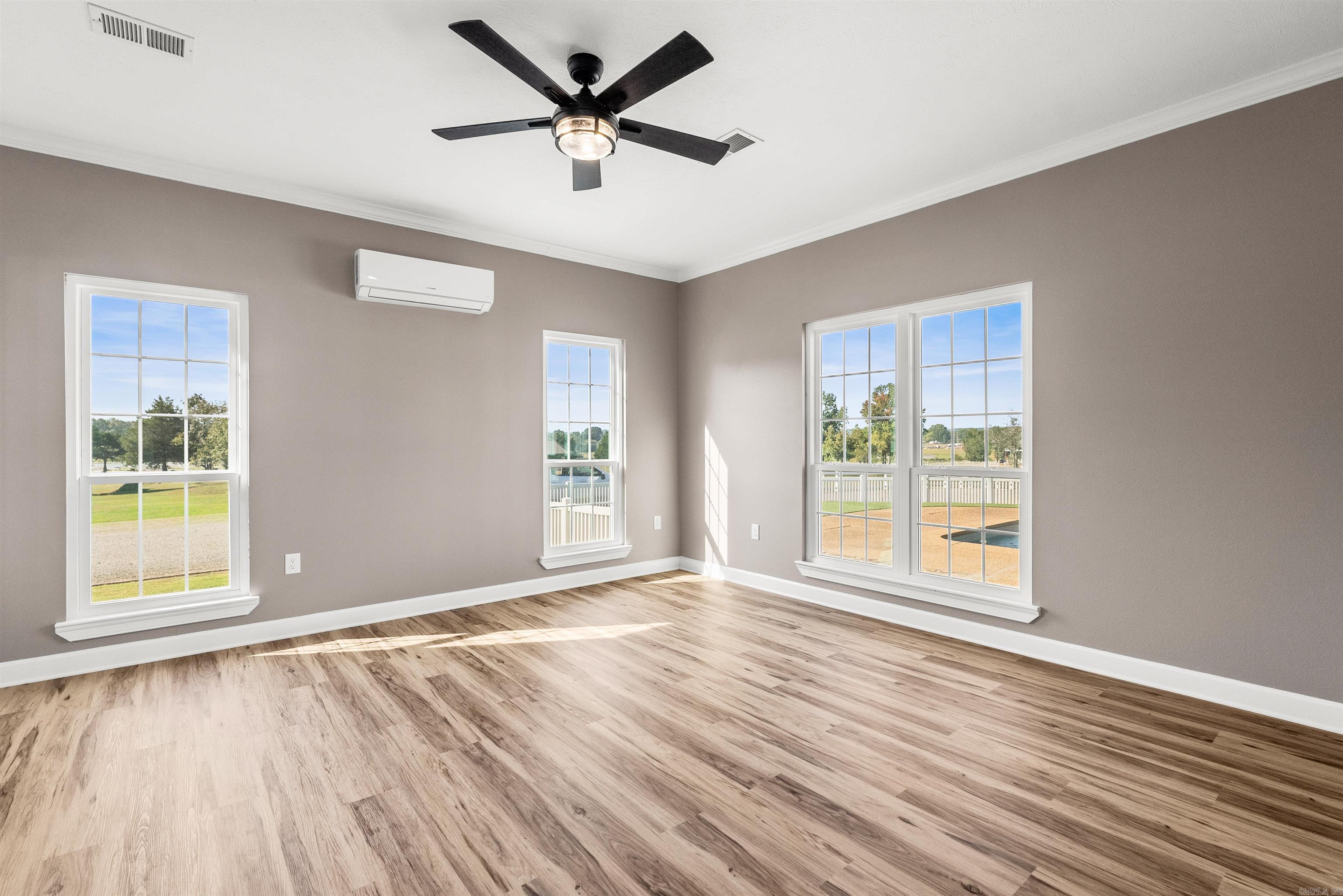 337 Meadow Brook Drive Property Photo 15