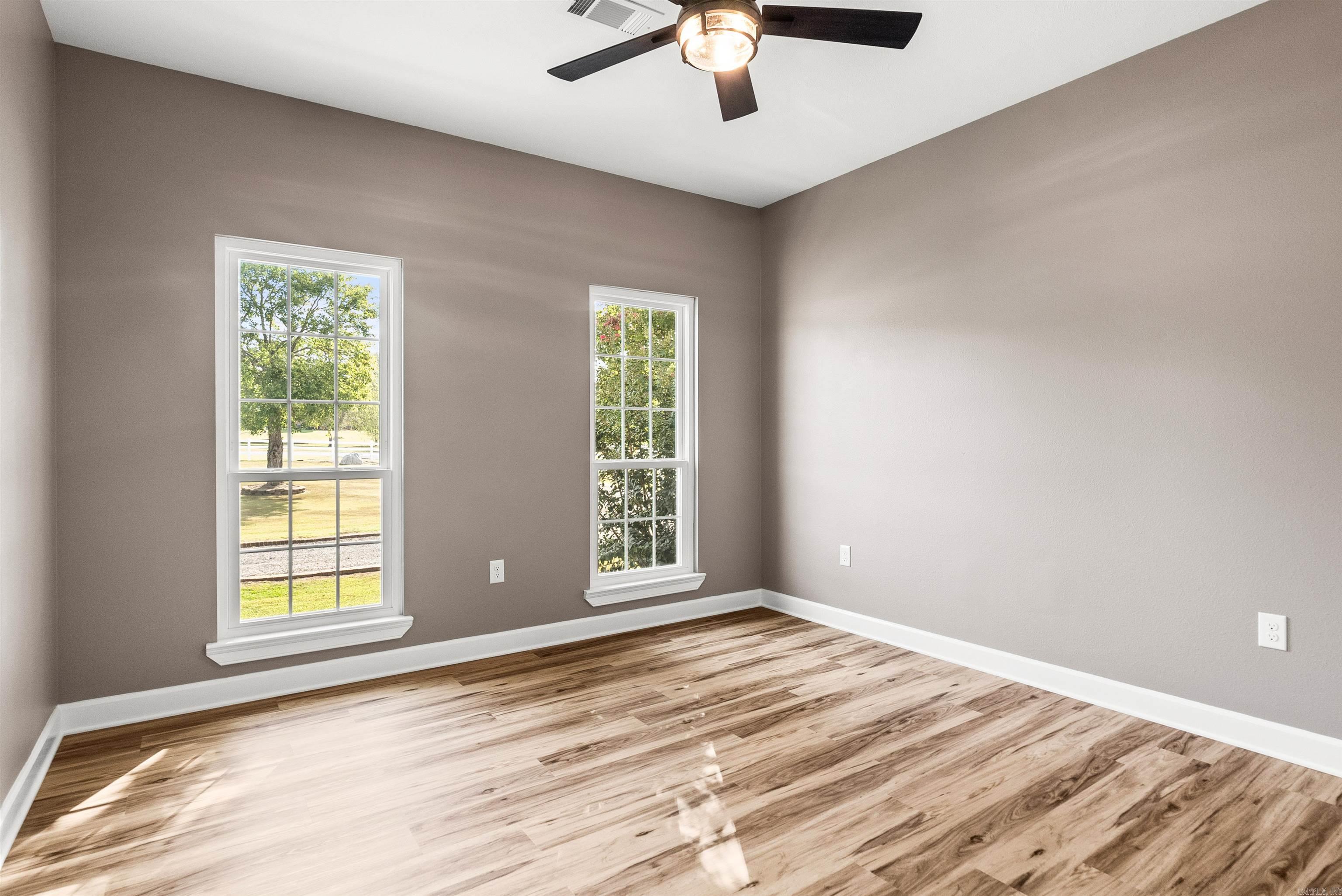 337 Meadow Brook Drive Property Photo 21