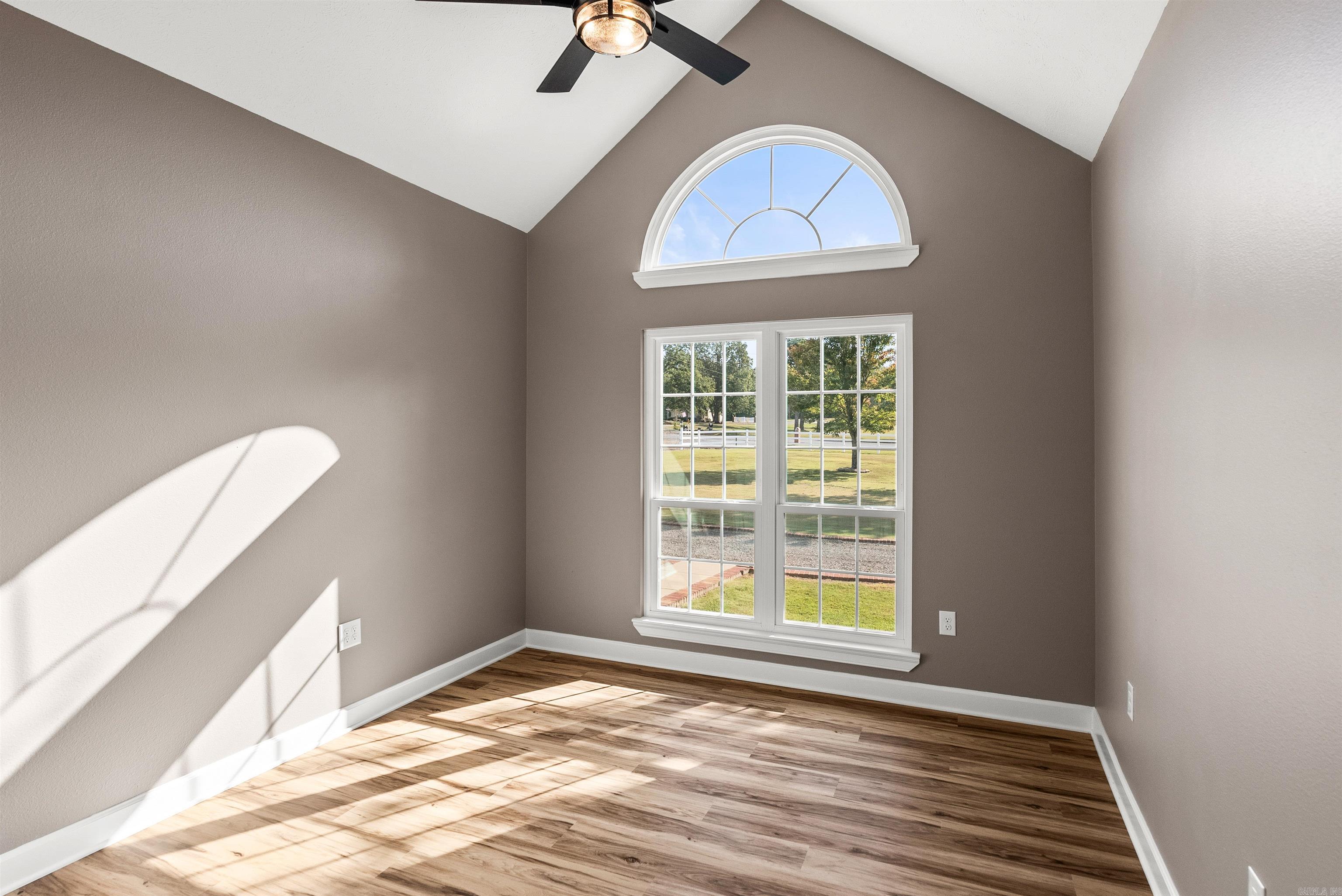 337 Meadow Brook Drive Property Photo 24