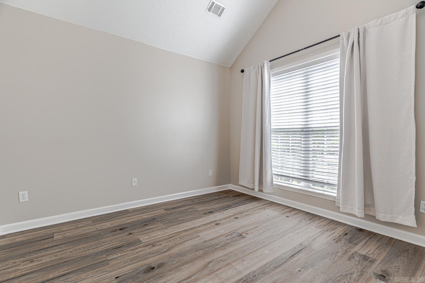 5408 Deerfield Dr Property Photo 24