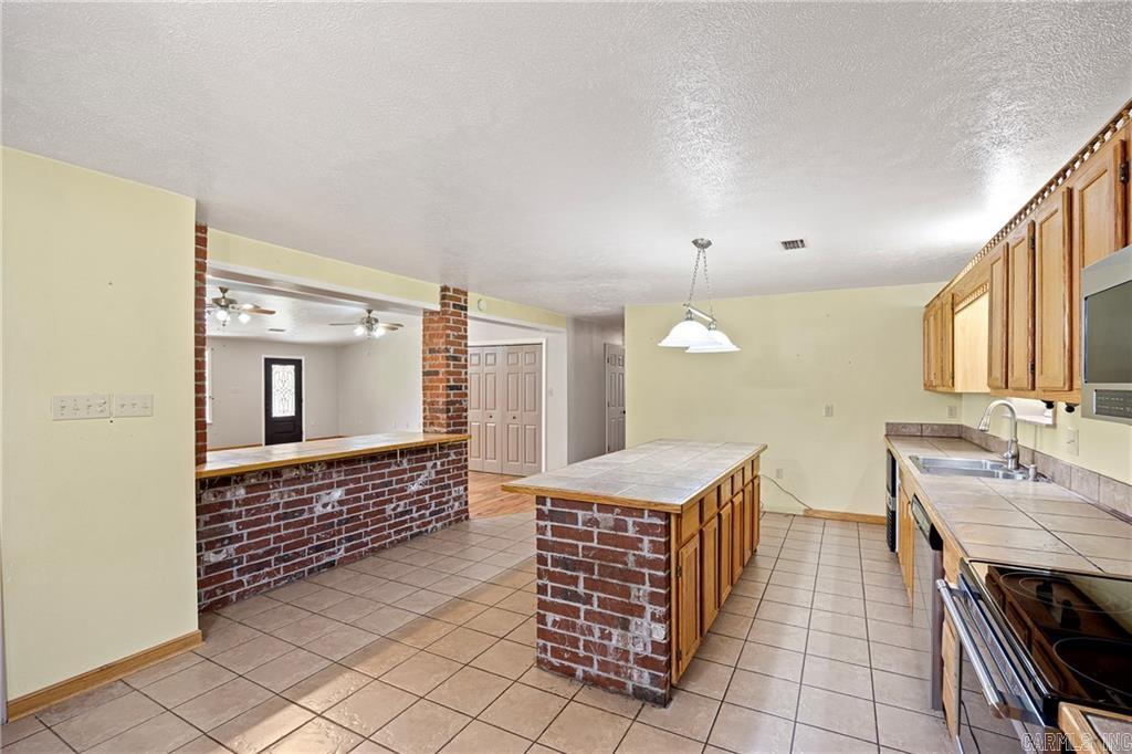 655 Charton Road Property Photo 11