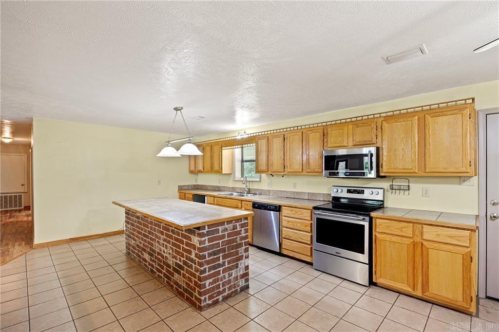 655 Charton Road Property Photo 12
