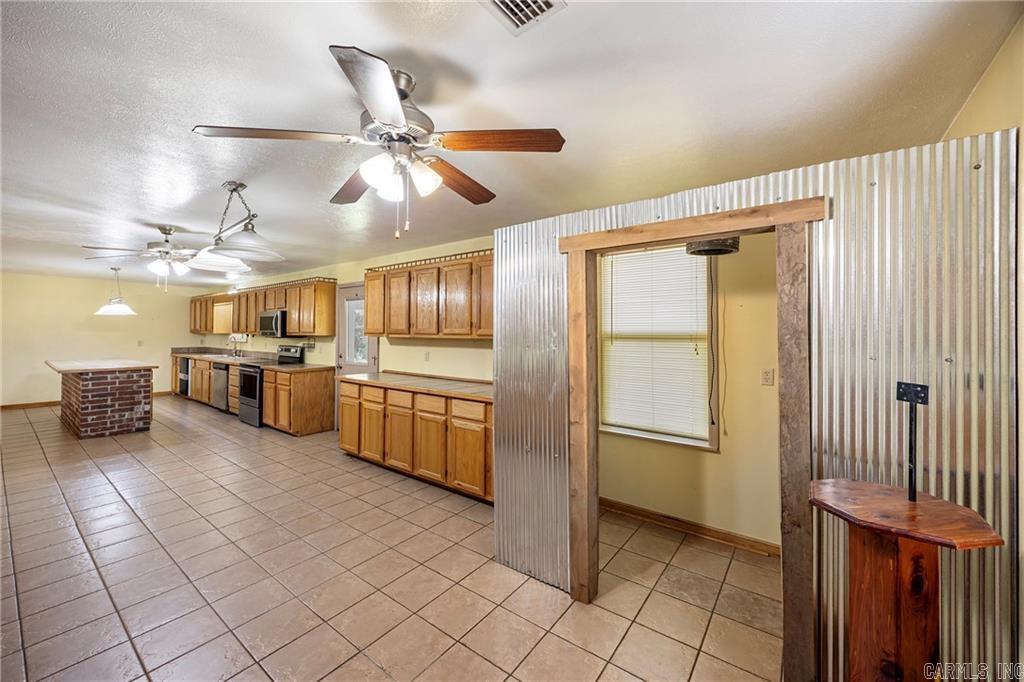 655 Charton Road Property Photo 14