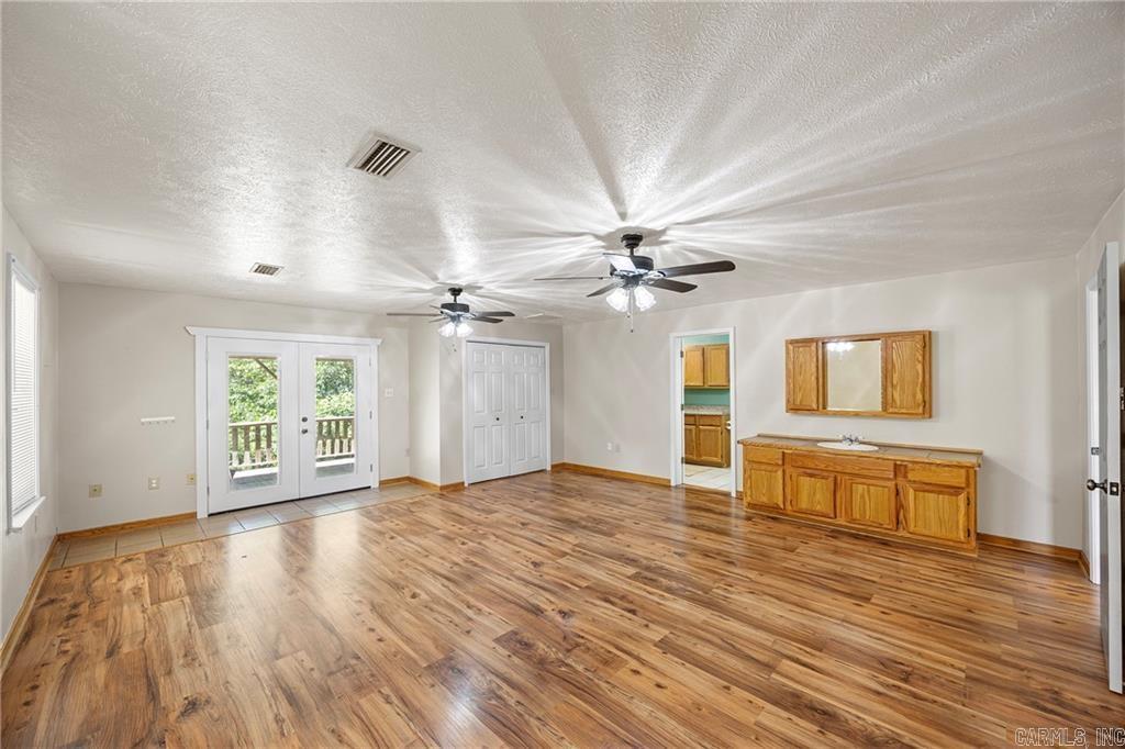 655 Charton Road Property Photo 16