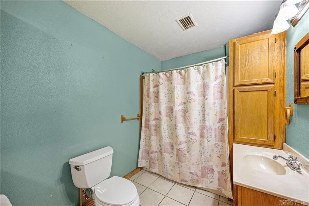 655 Charton Road Property Photo 19