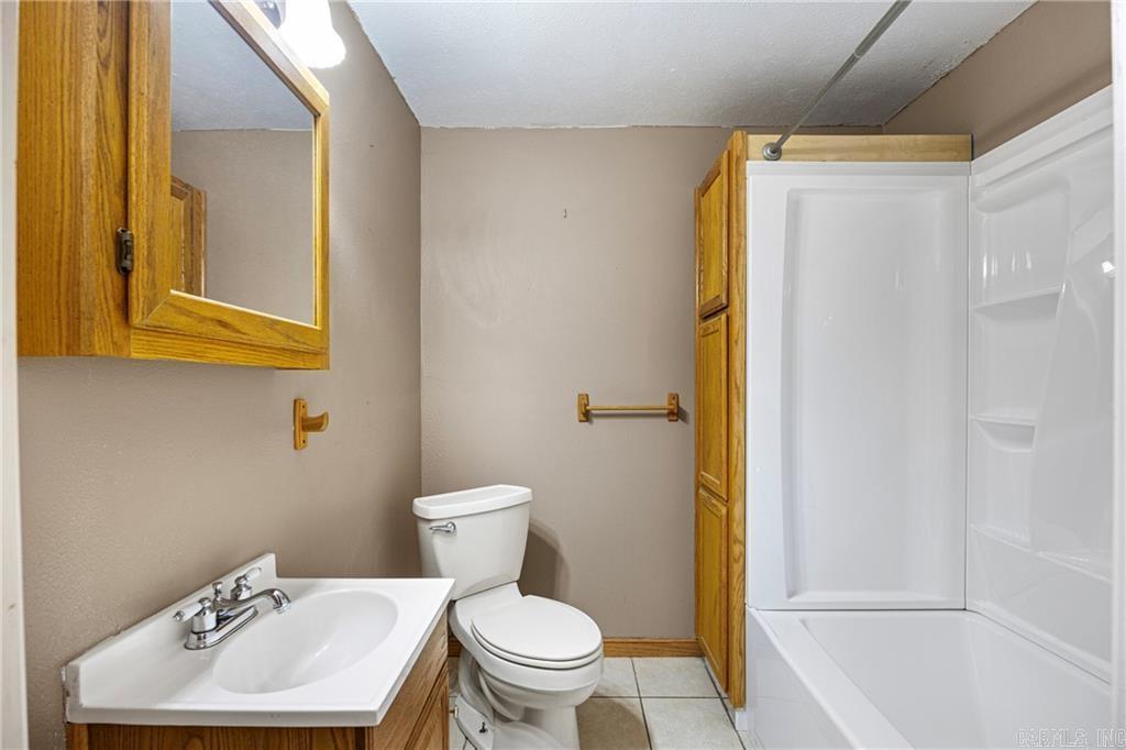 655 Charton Road Property Photo 24