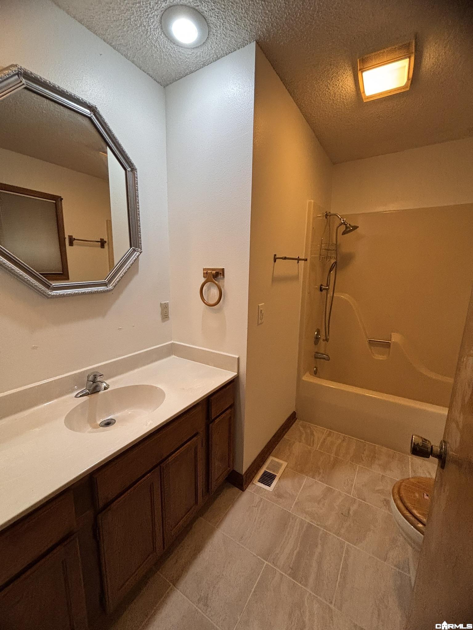 8 Tivisa Lane Property Photo 30