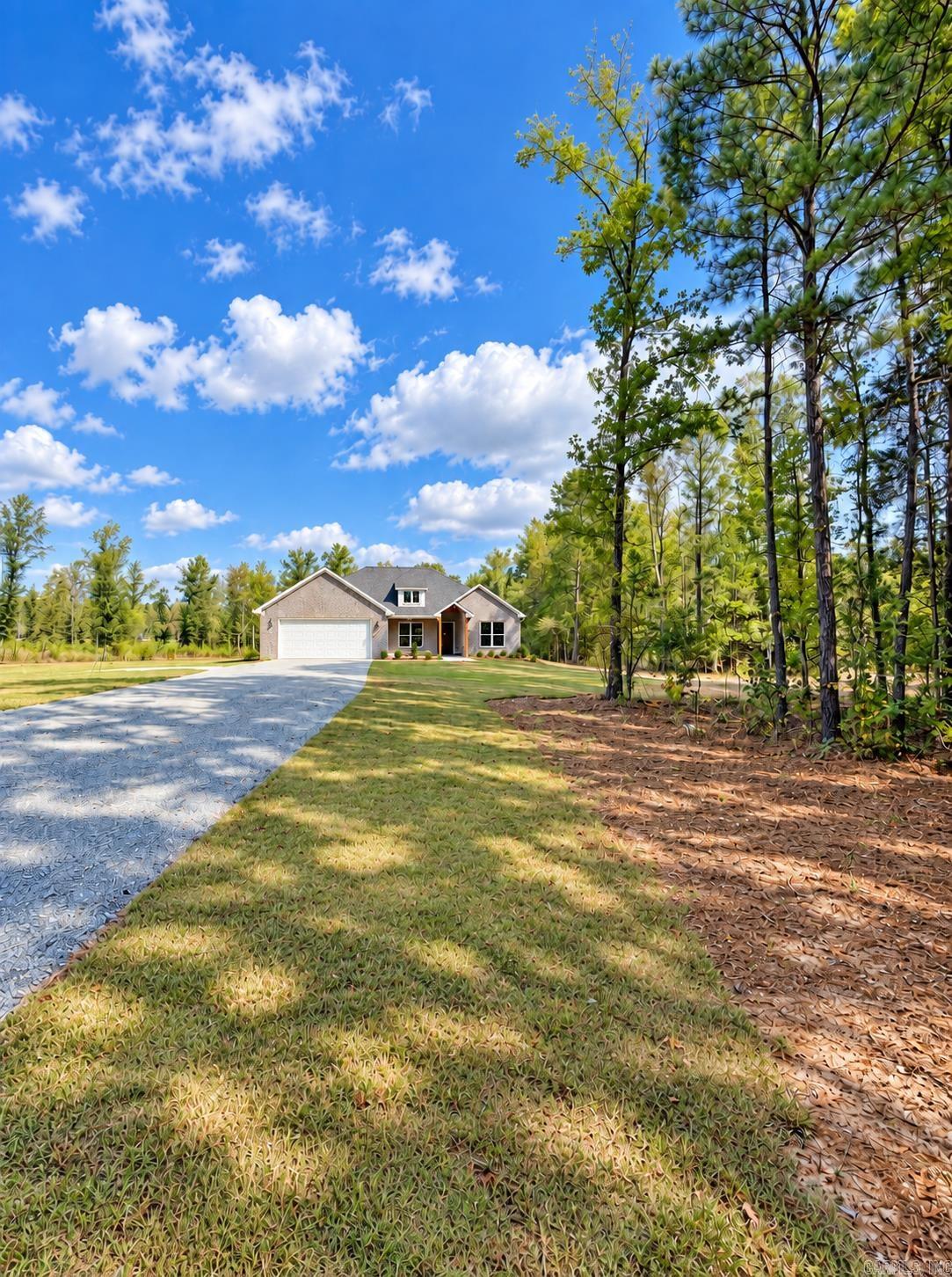 6910 Detonti Property Photo 2