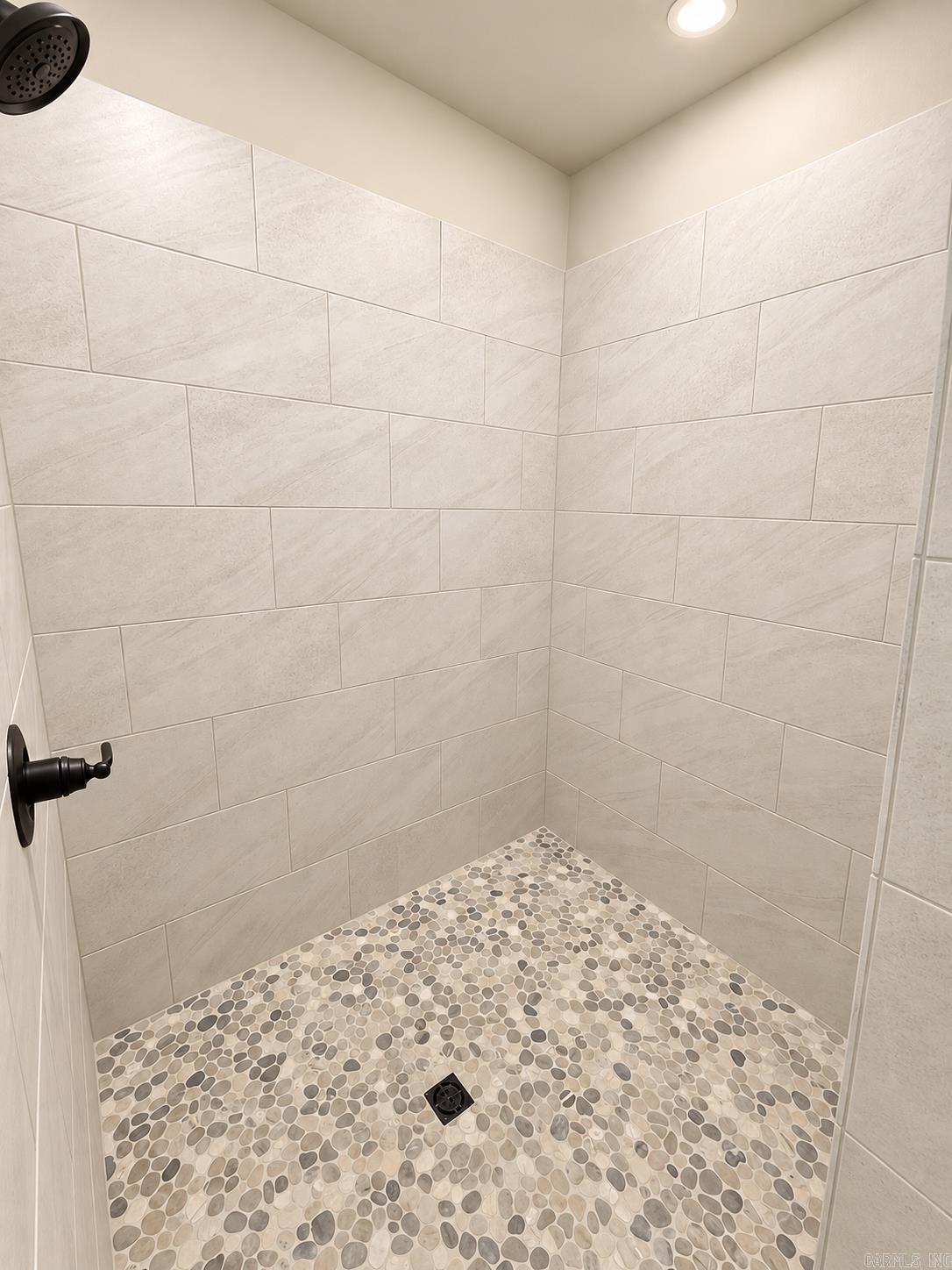 6910 Detonti Property Photo 22