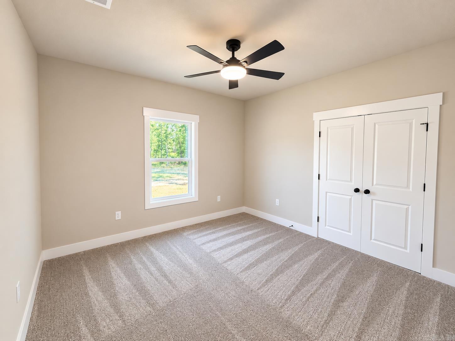 6910 Detonti Property Photo 24