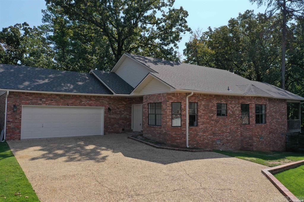106 Creekview Property Photo 1