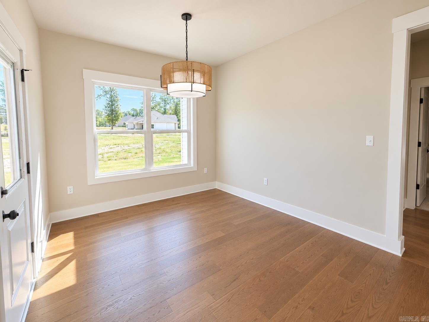 6786 N Detonti Property Photo 12
