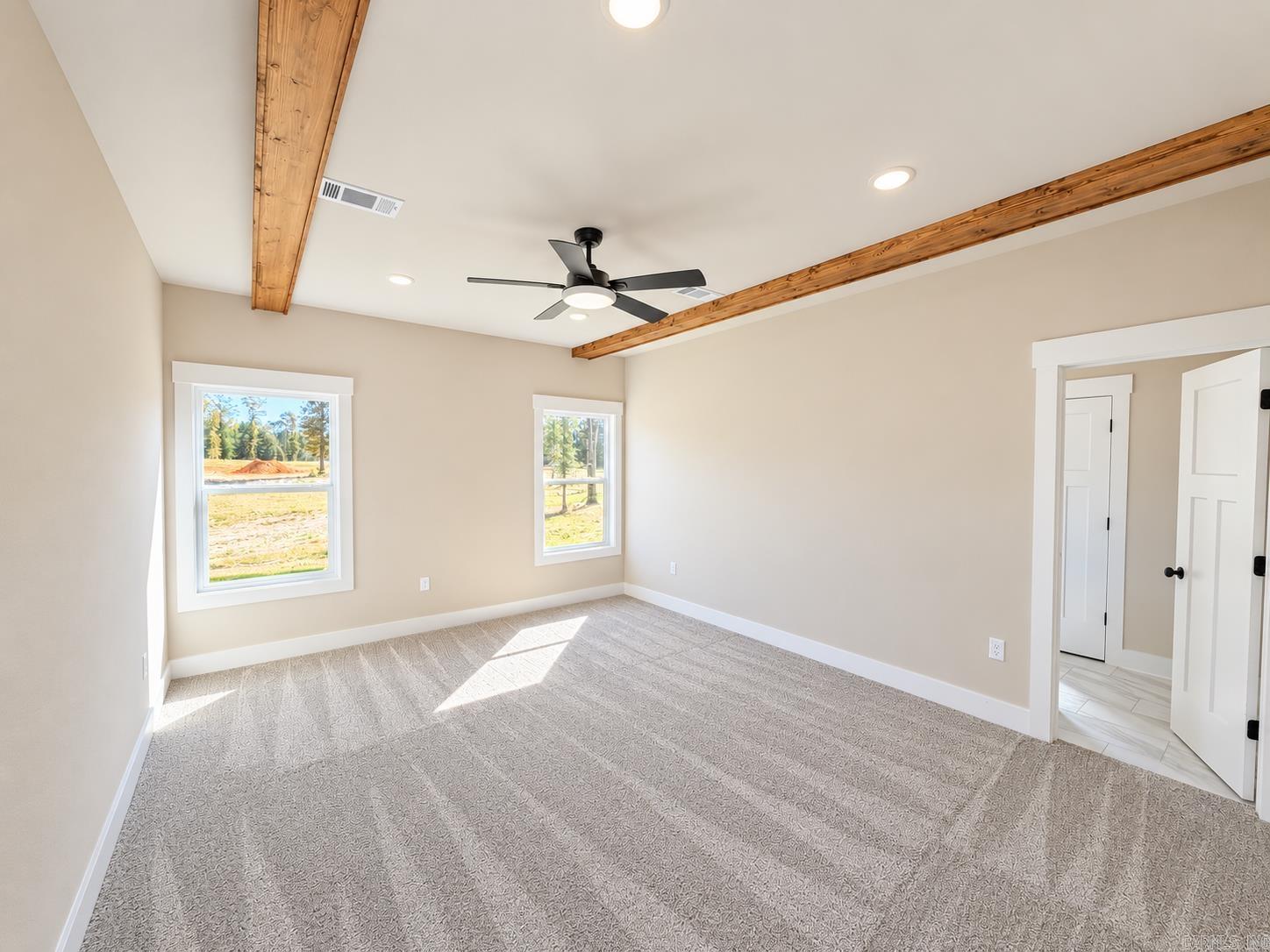 6786 N Detonti Property Photo 16
