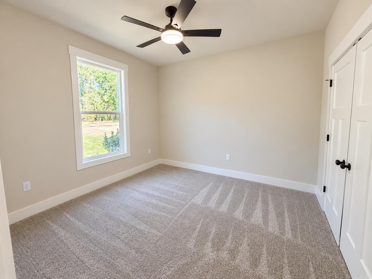 6786 N Detonti Property Photo 23
