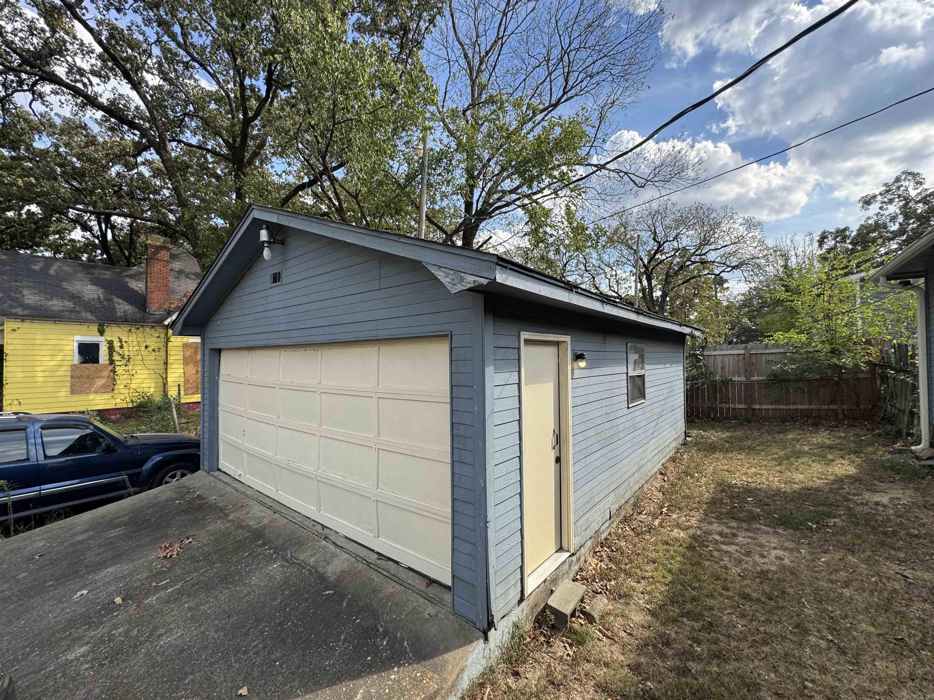1901 Marshall Street Property Photo 15