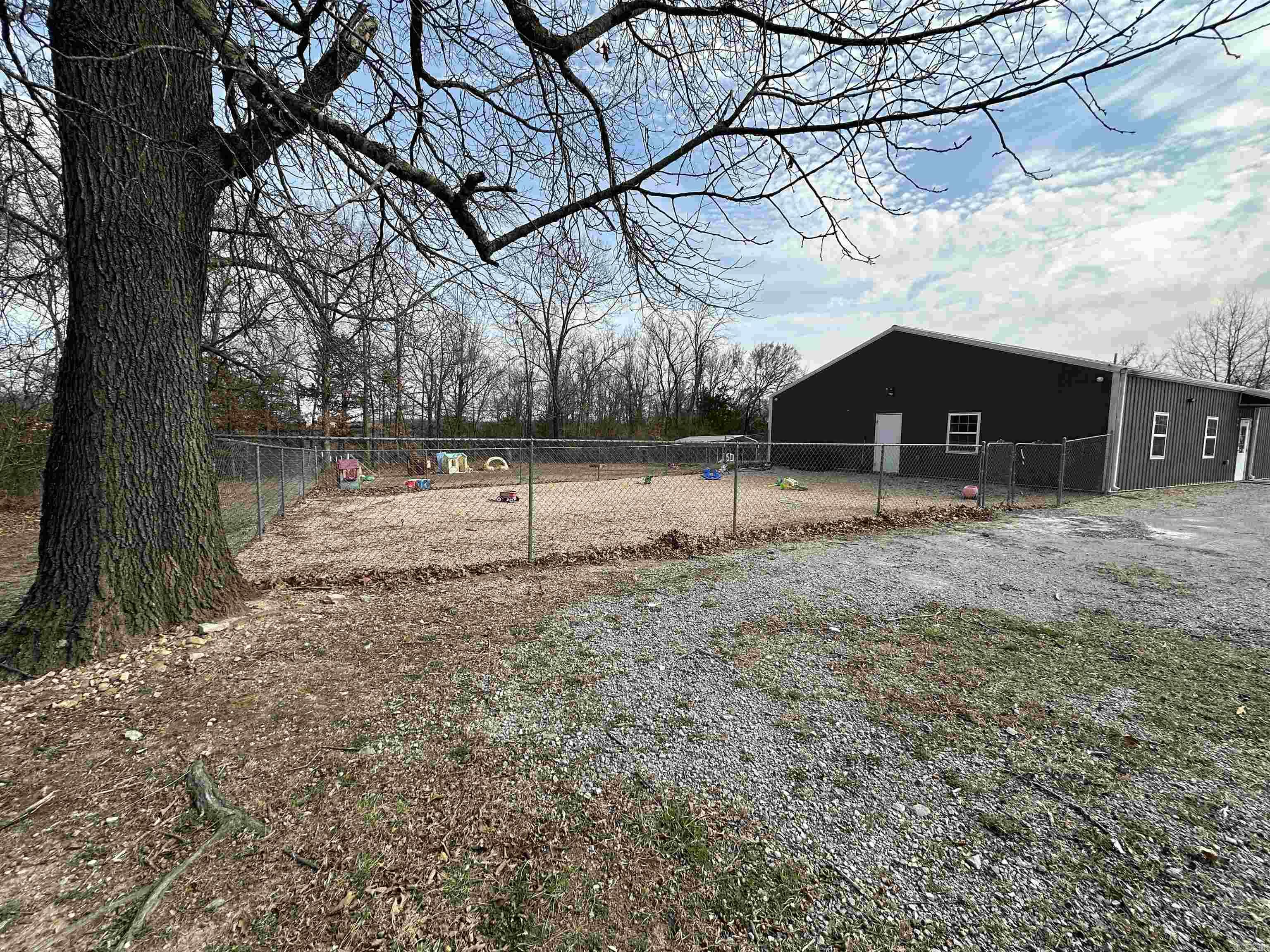 212 S Cedar Street Property Photo 3