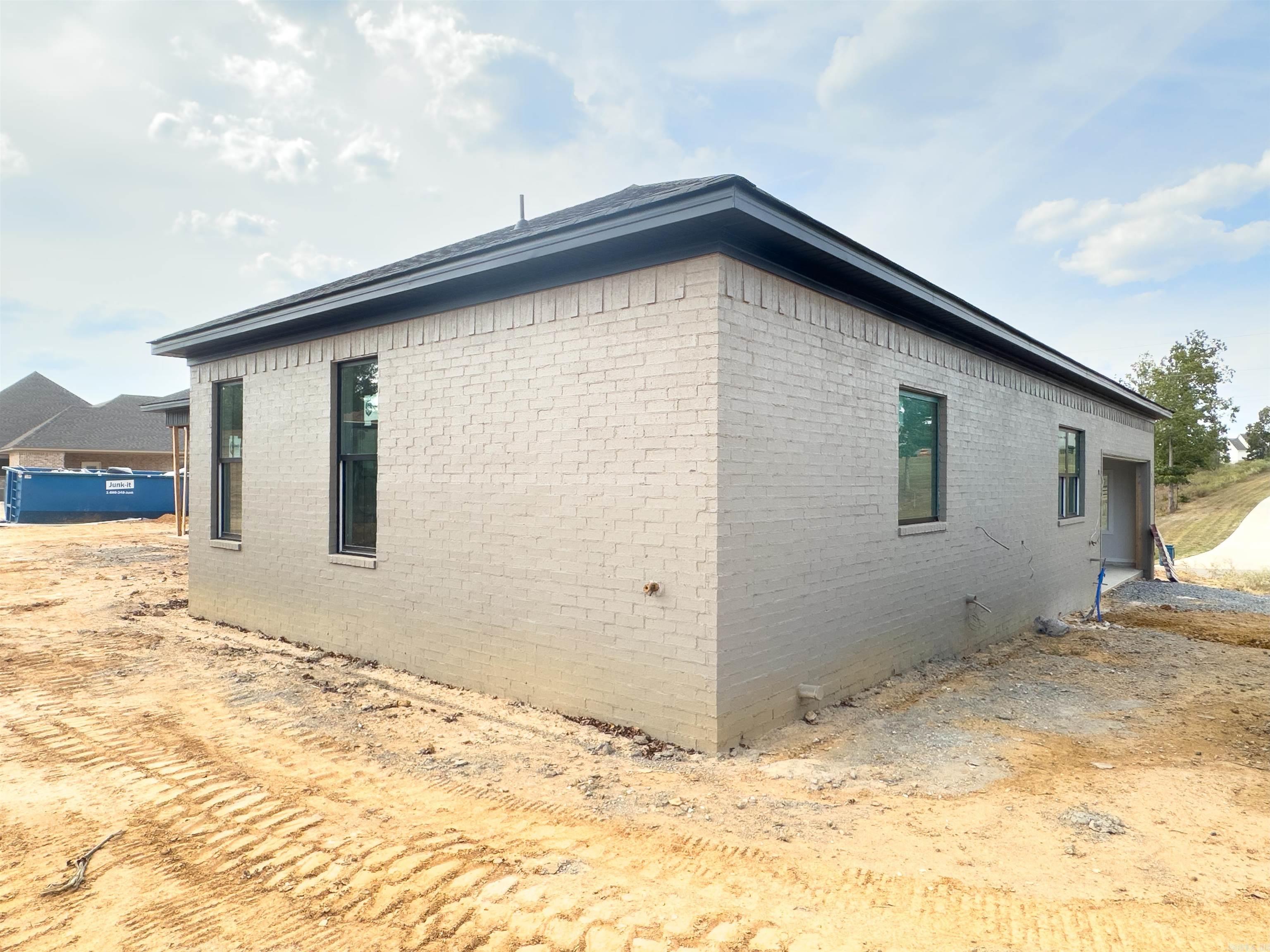 1033 Creekwood Cir Property Photo 15