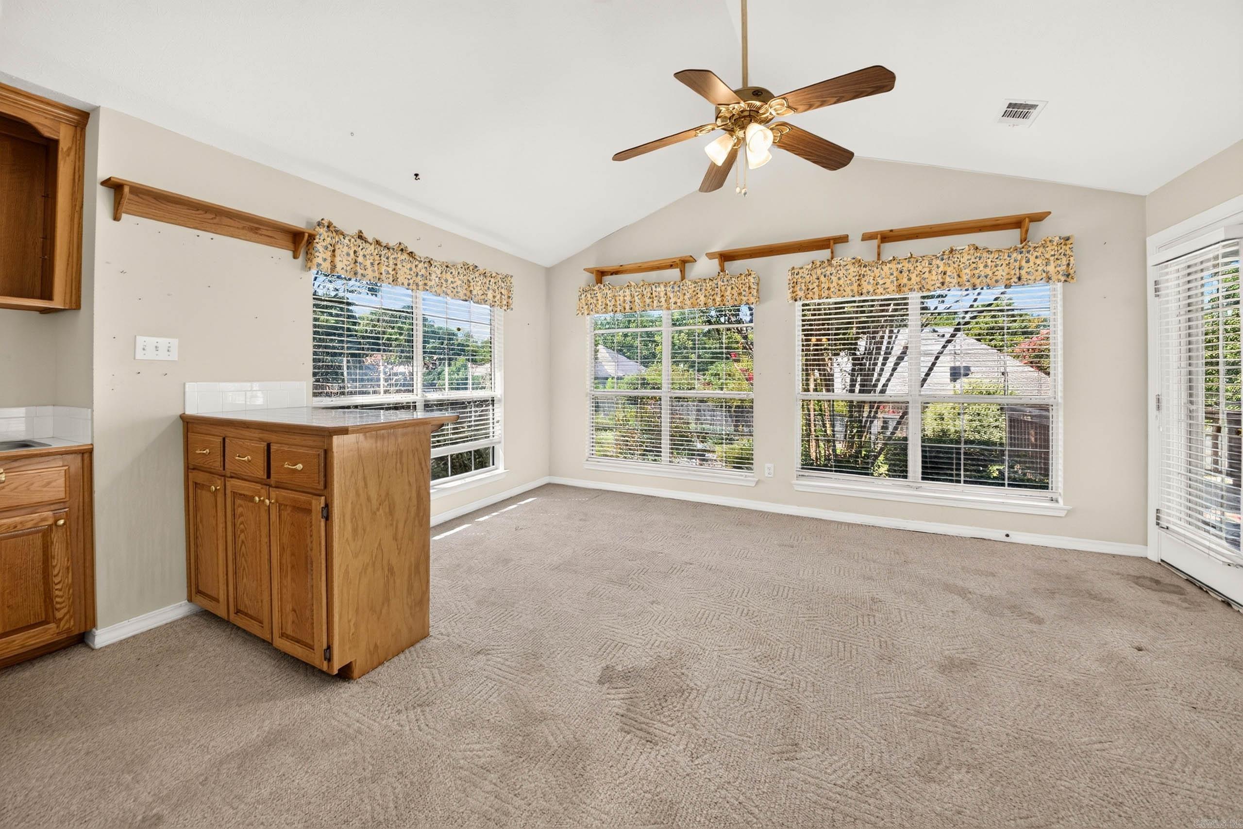 16 Shiloh N Property Photo 7