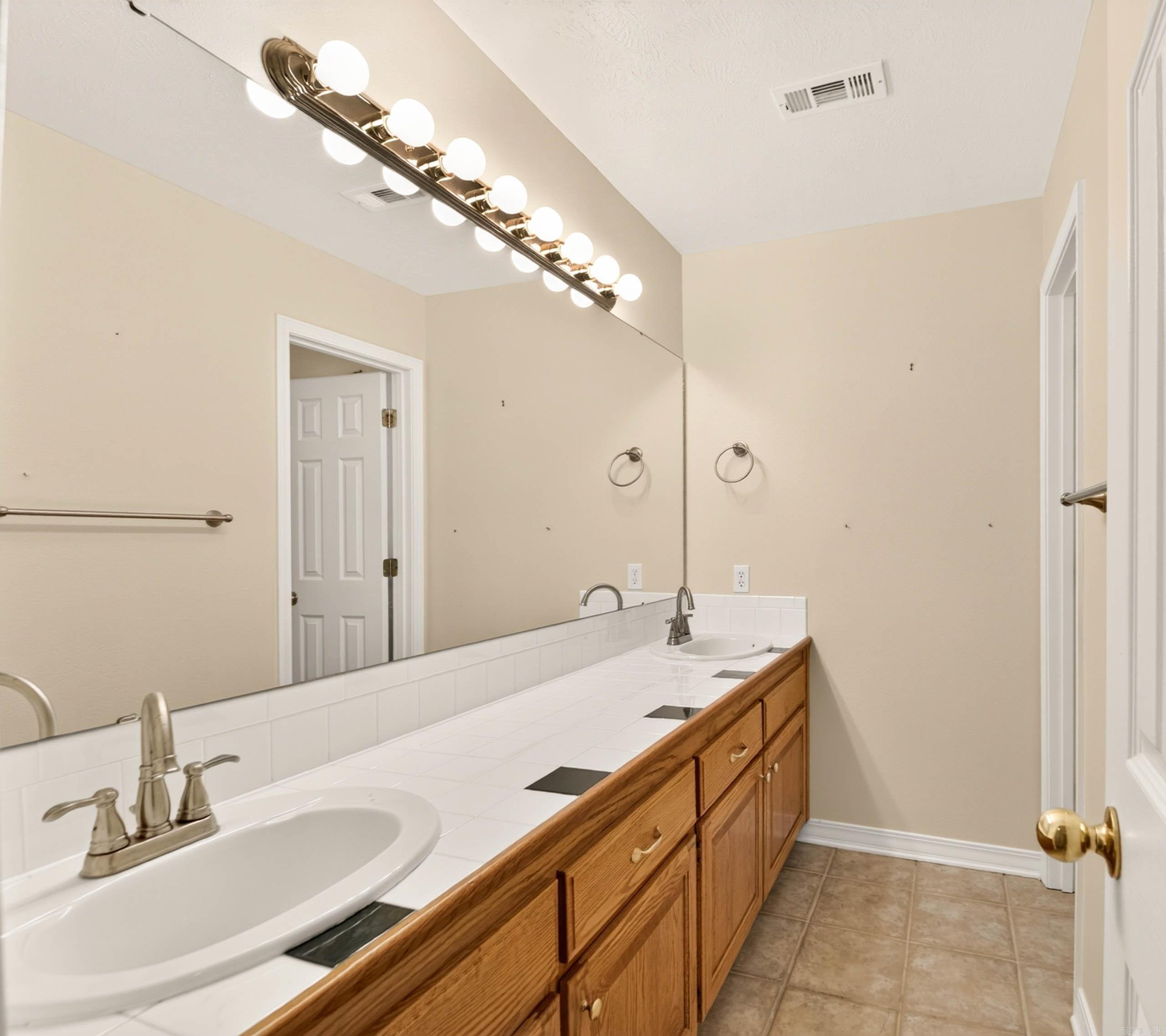 16 Shiloh N Property Photo 28
