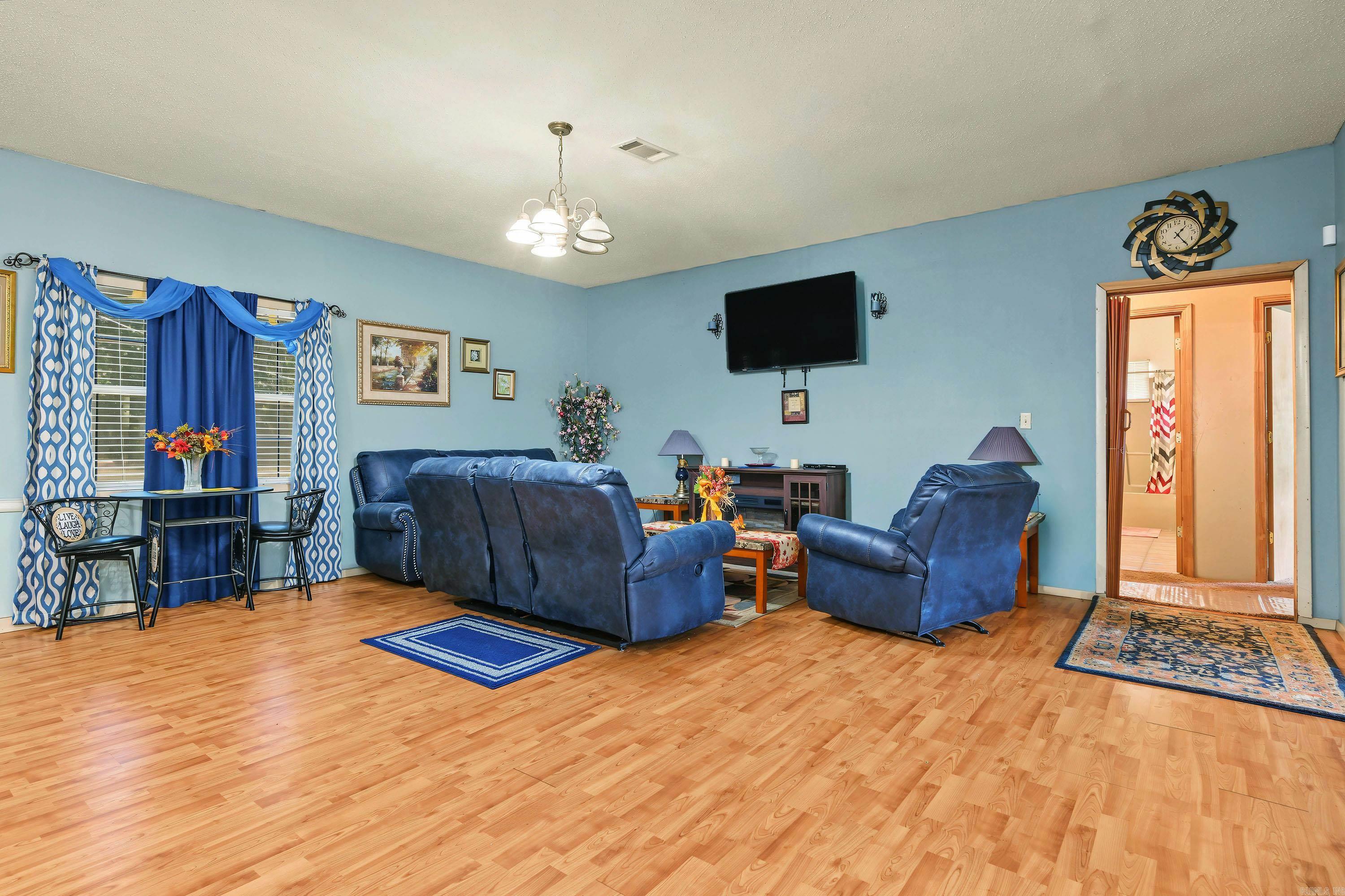 2481 S Pointer Road Property Photo 6