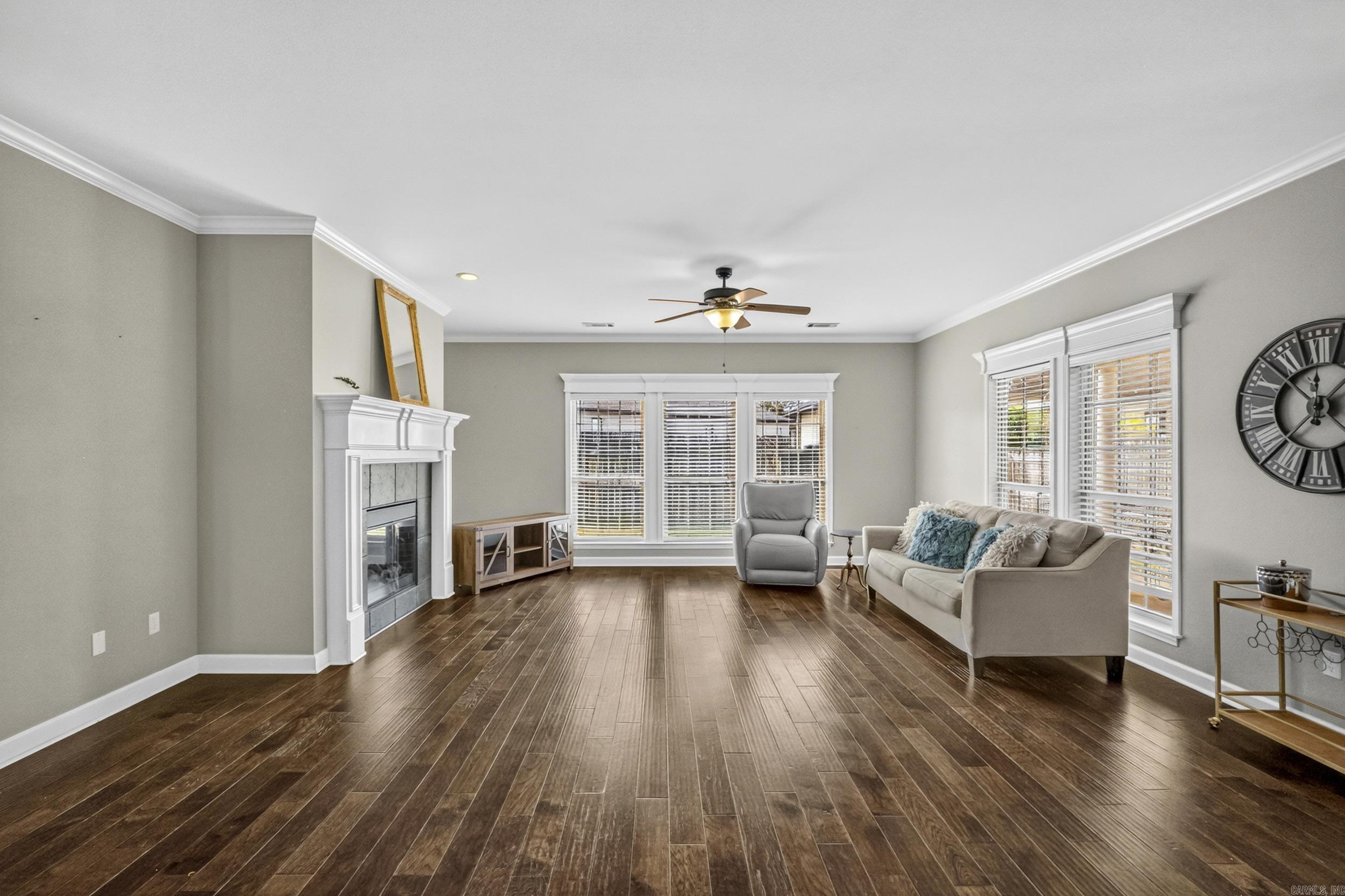 5529 Village Trace Property Photo 6