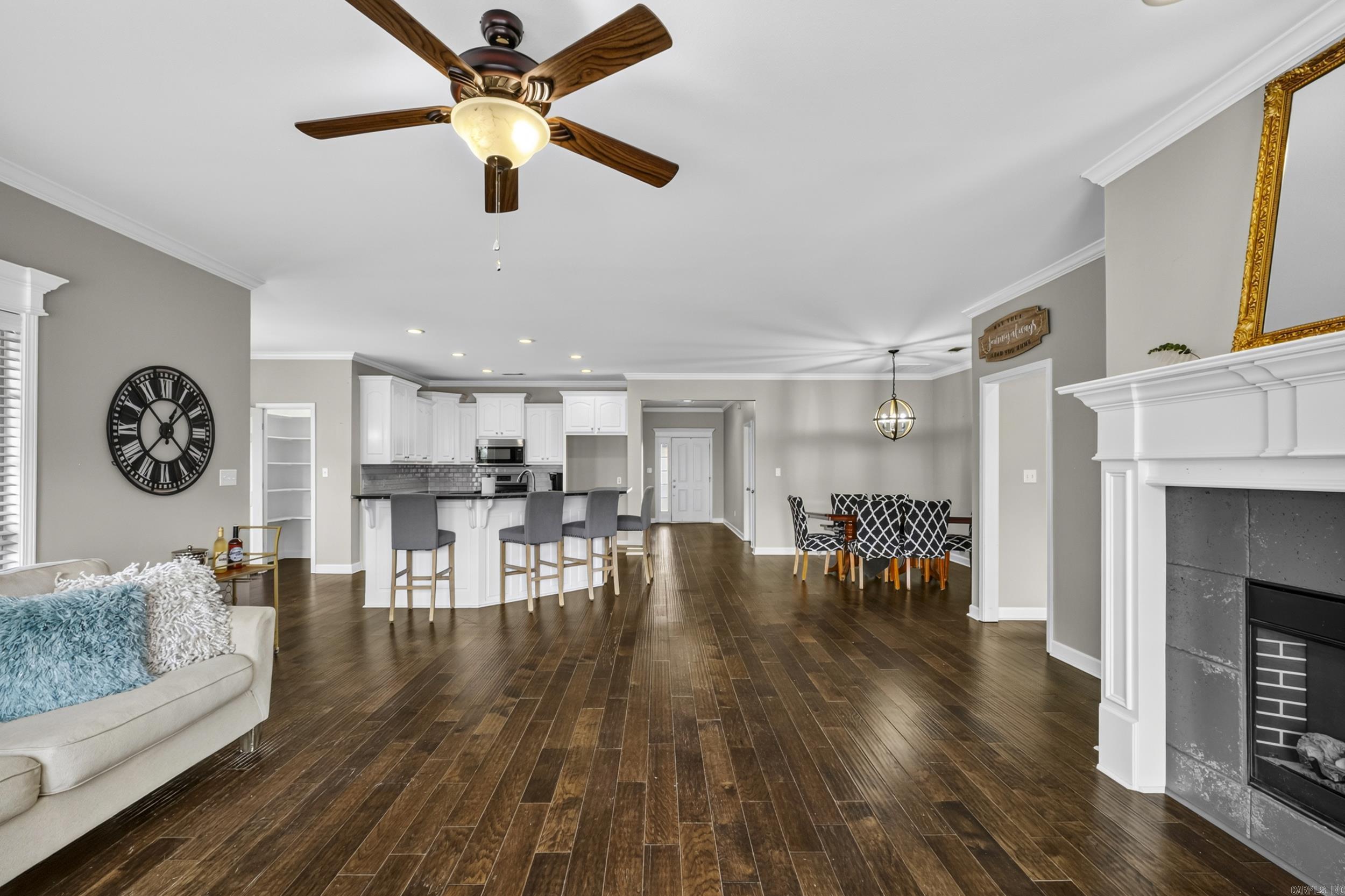 5529 Village Trace Property Photo 9