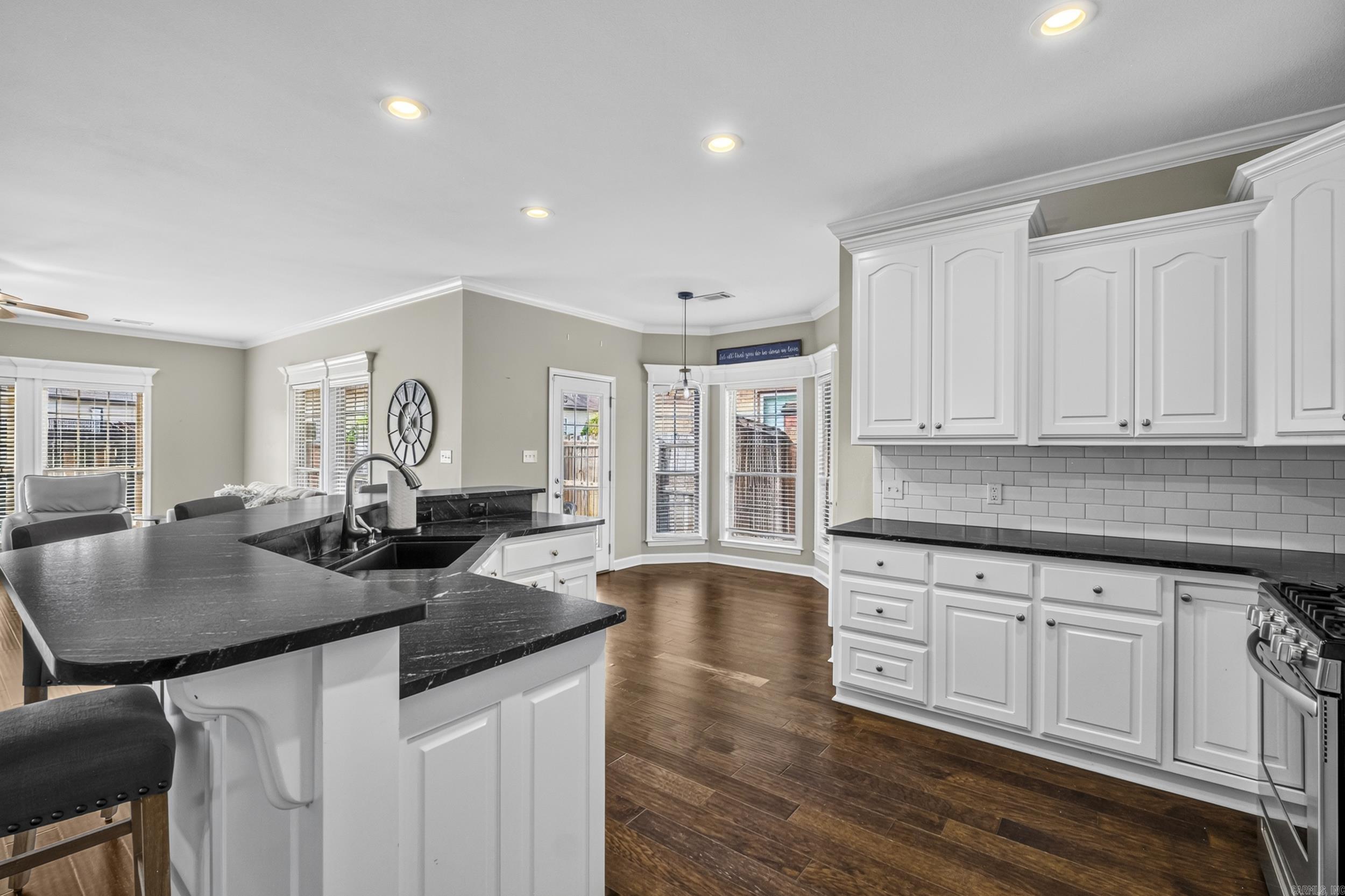 5529 Village Trace Property Photo 12
