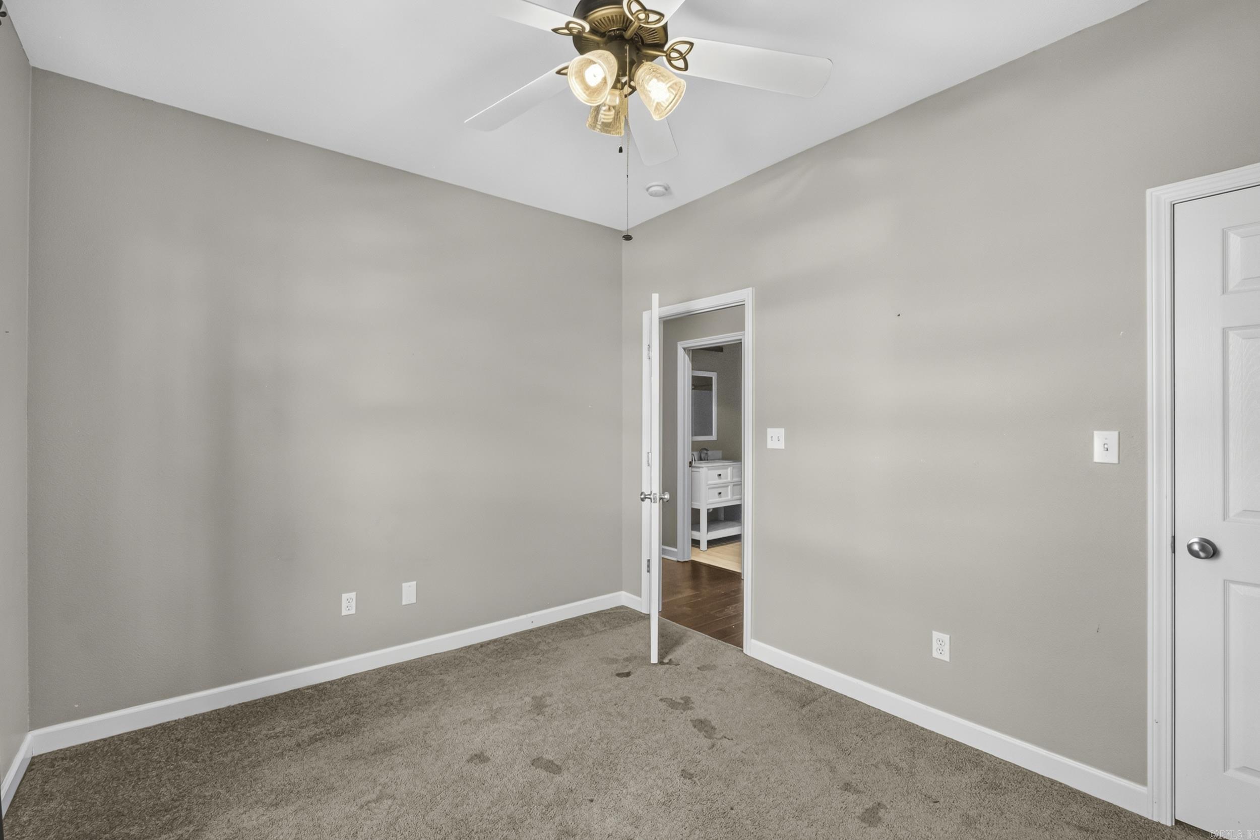 5529 Village Trace Property Photo 28