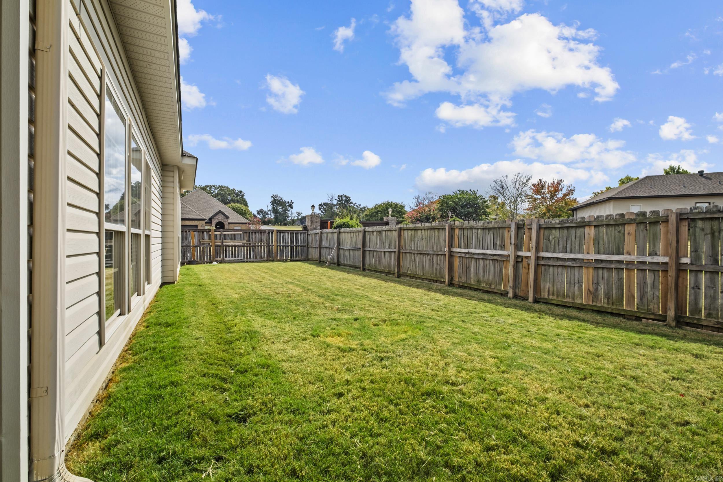 5529 Village Trace Property Photo 29