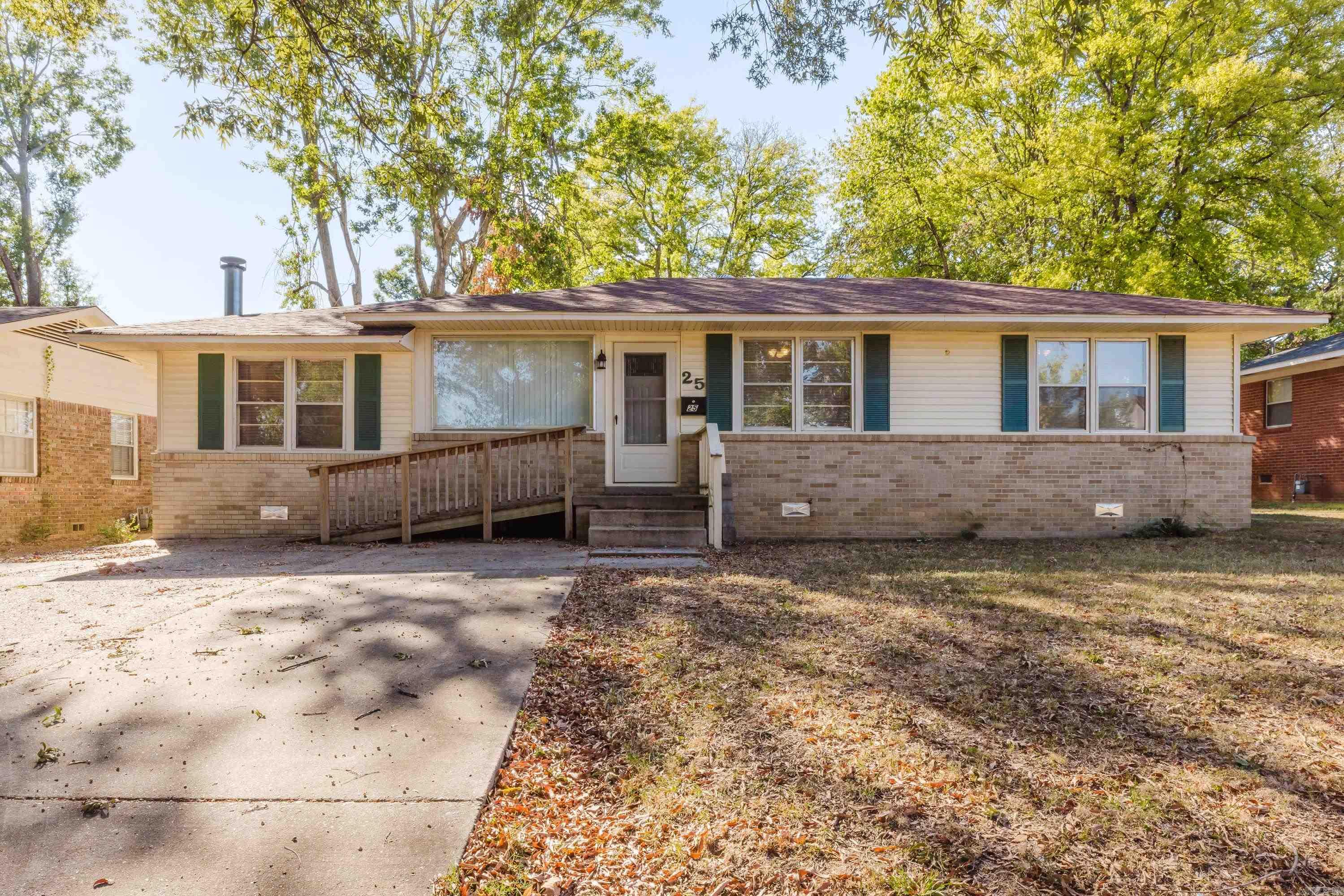 25 Meadowbrook Drive