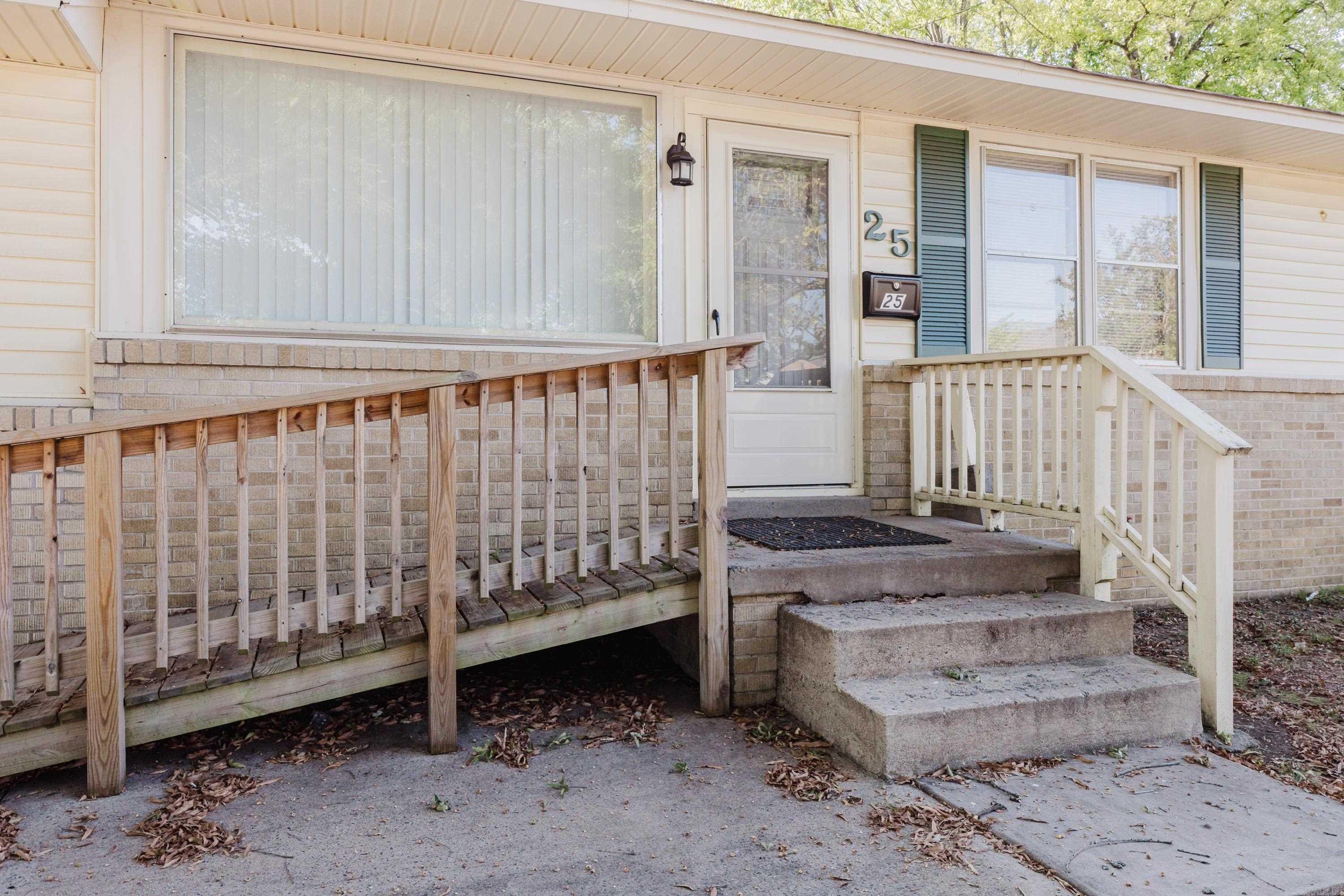 25 Meadowbrook Drive Property Photo 4