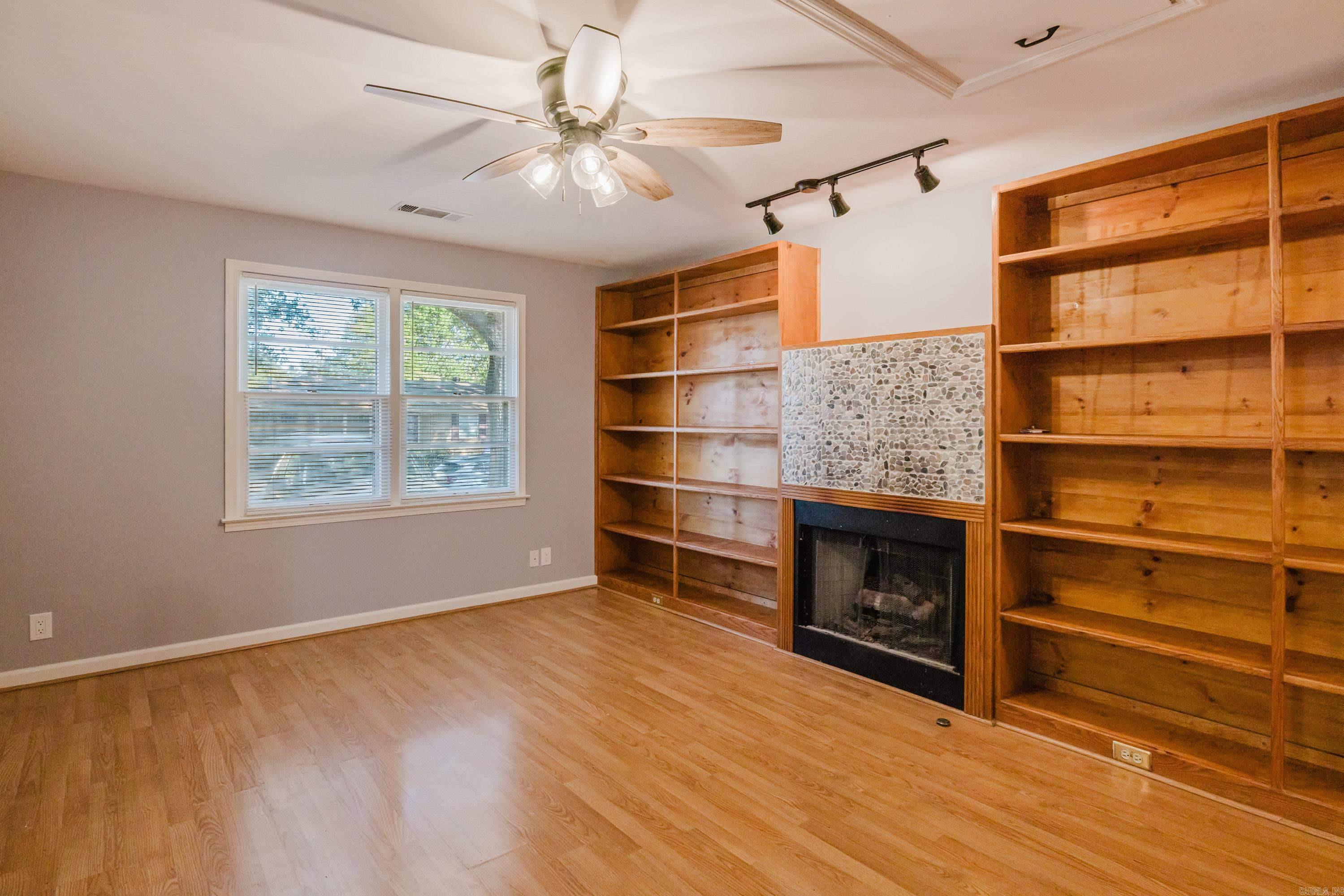 25 Meadowbrook Drive Property Photo 11