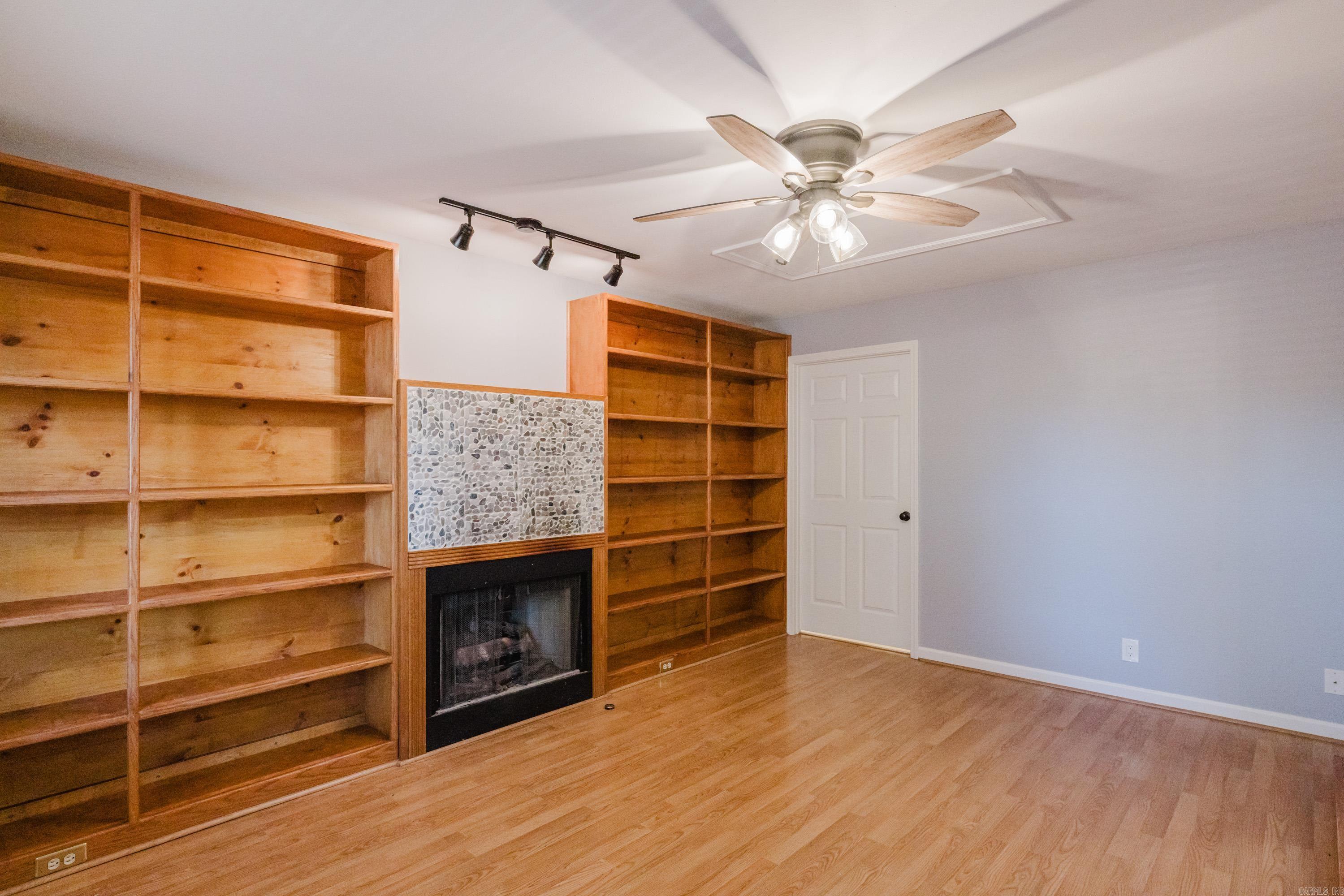 25 Meadowbrook Drive Property Photo 12