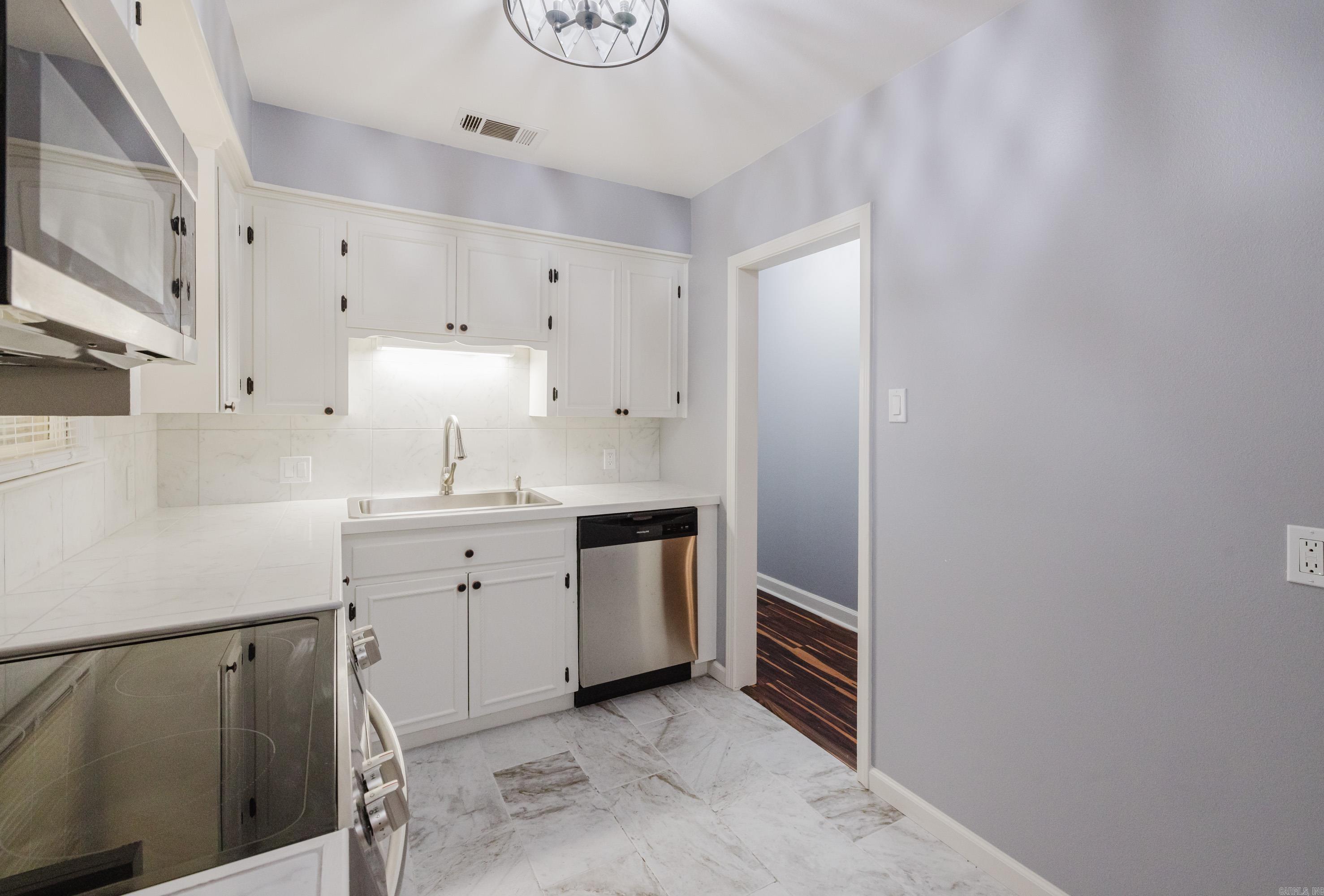 25 Meadowbrook Drive Property Photo 19